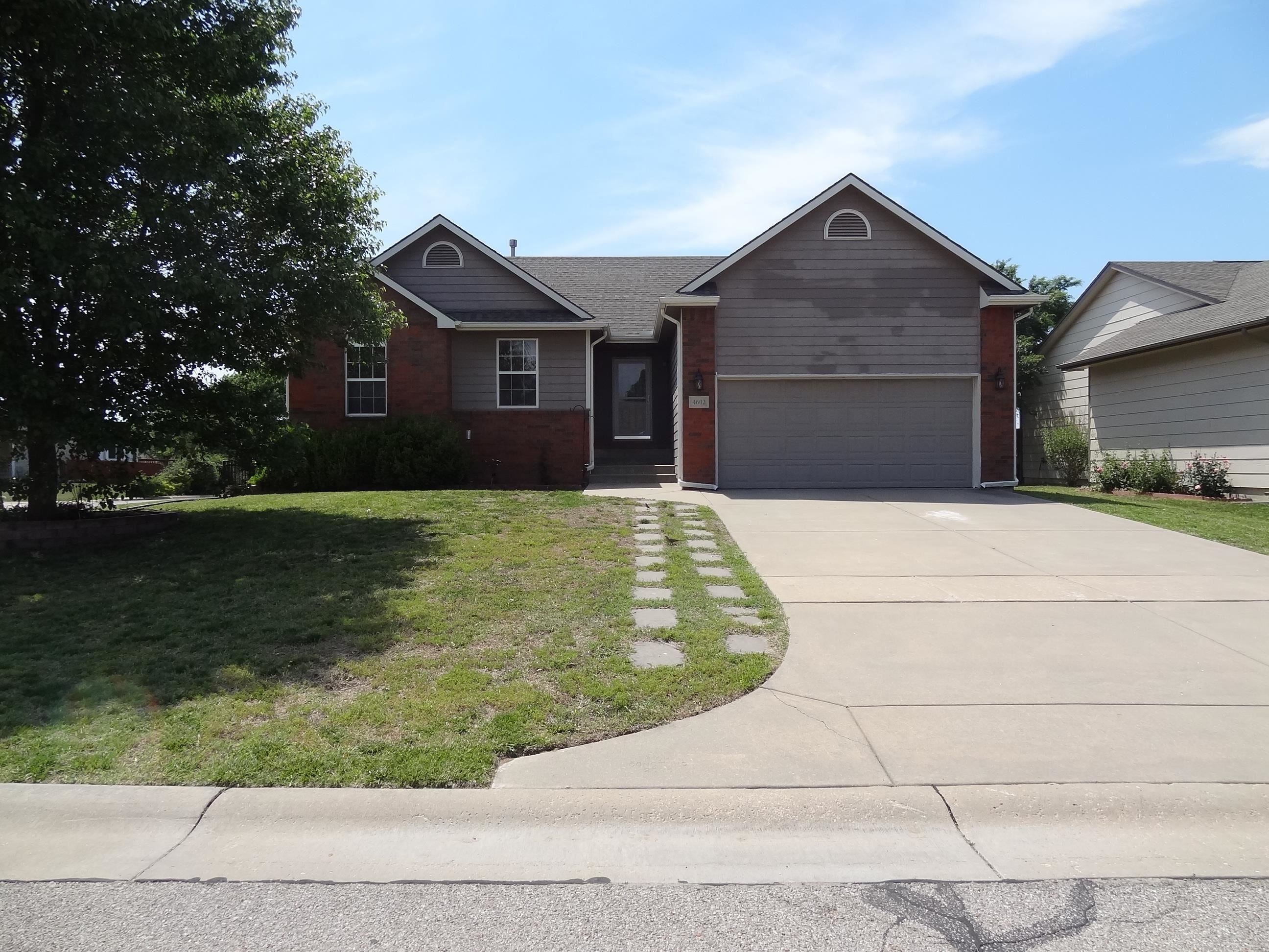 4602 E Willow Point Ct. — photo