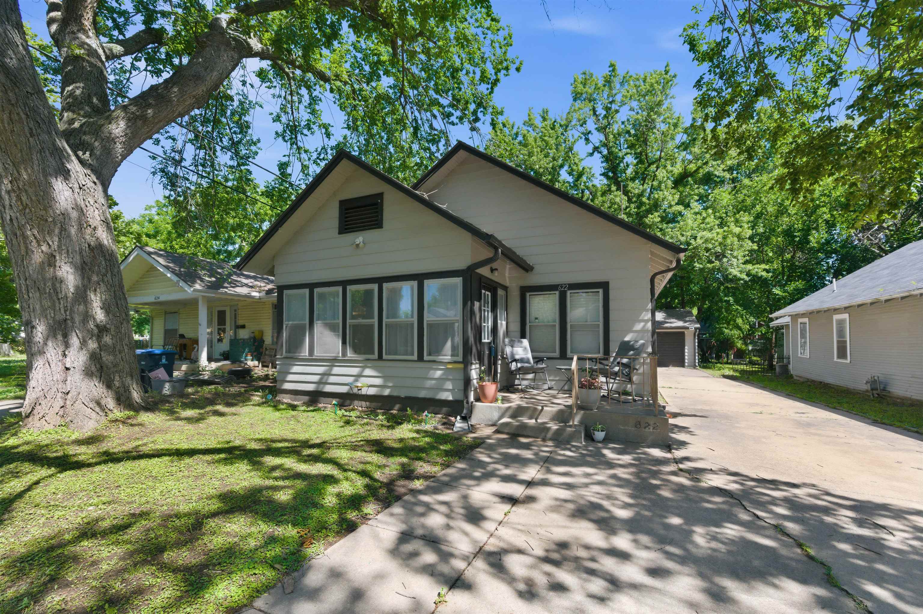 622 W Carr Ave — photo