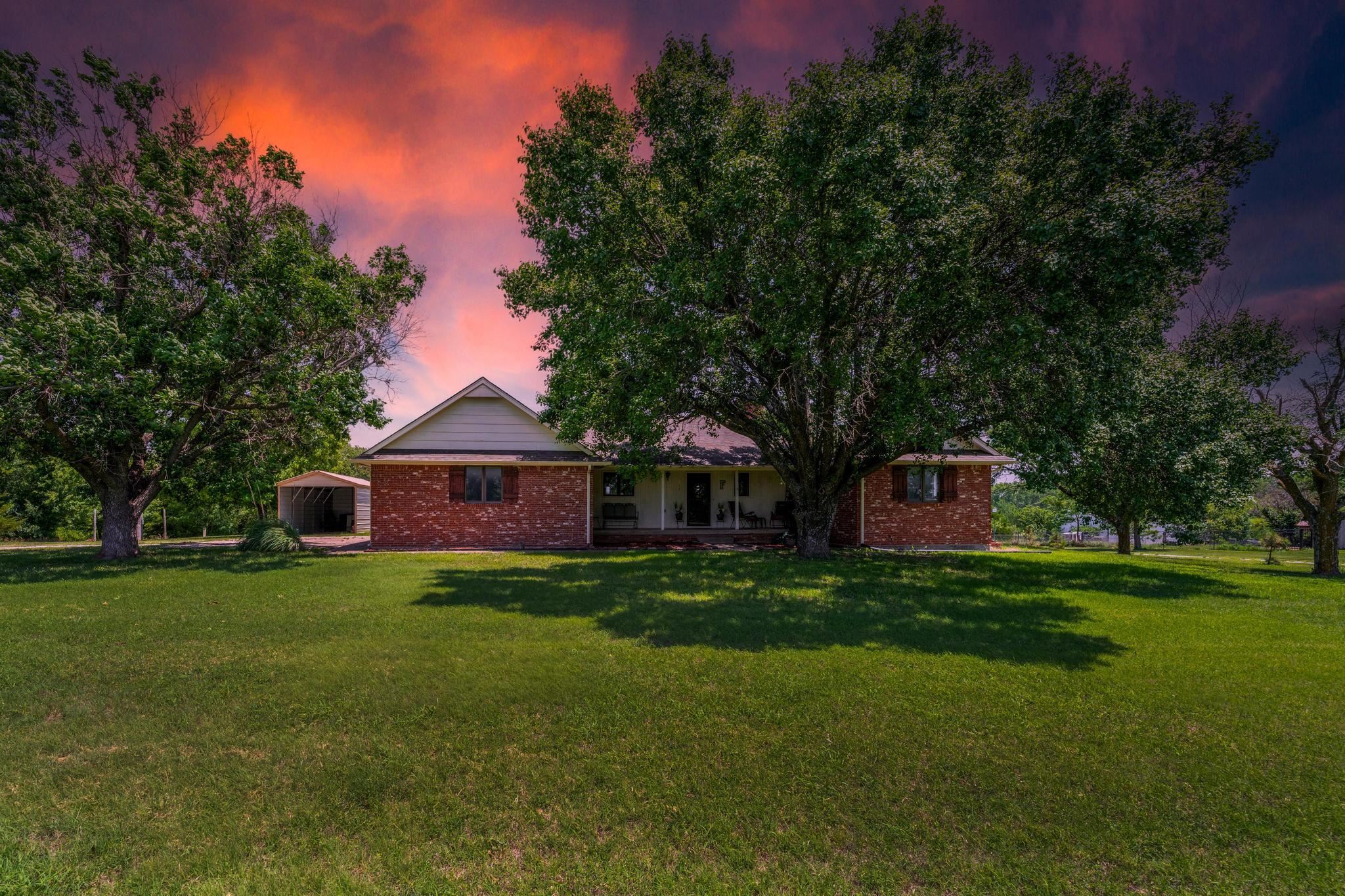 1254 N Osage Rd — photo