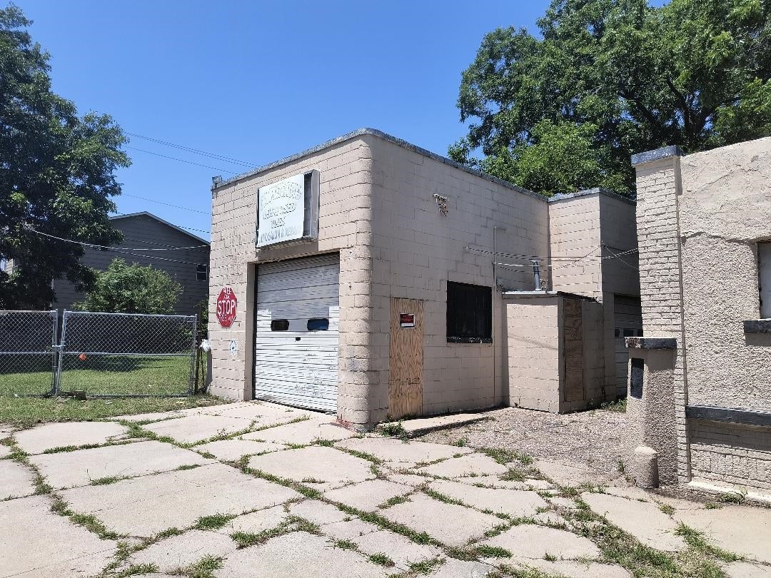 1518 E 1st Street N 207-213 N. New York Ave — photo
