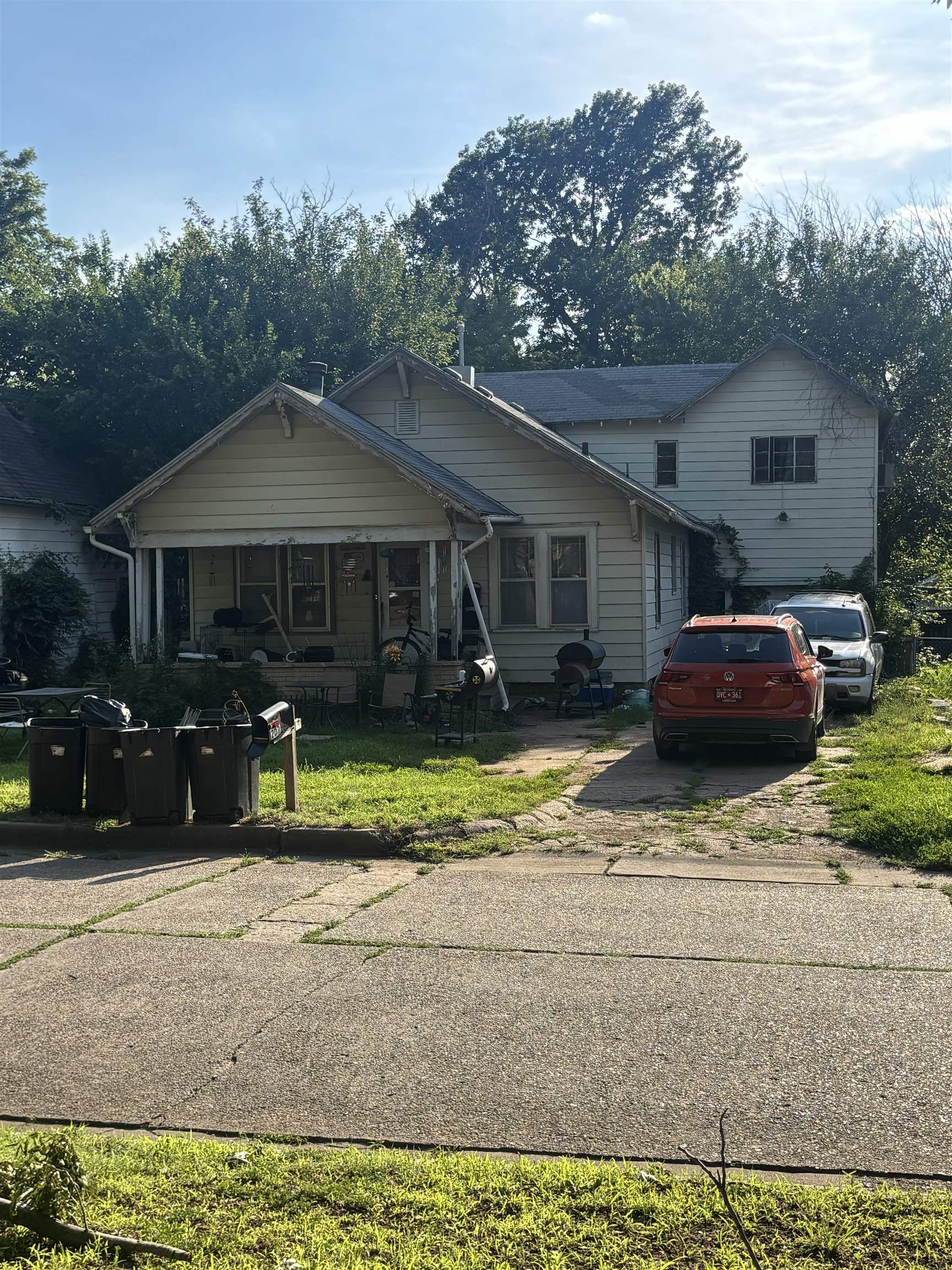 207 Michigan — photo