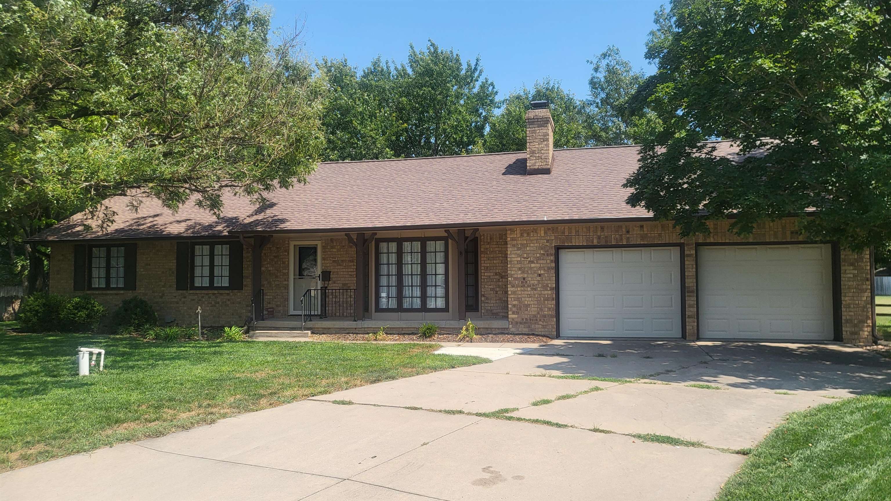 840 Trinity Court — photo