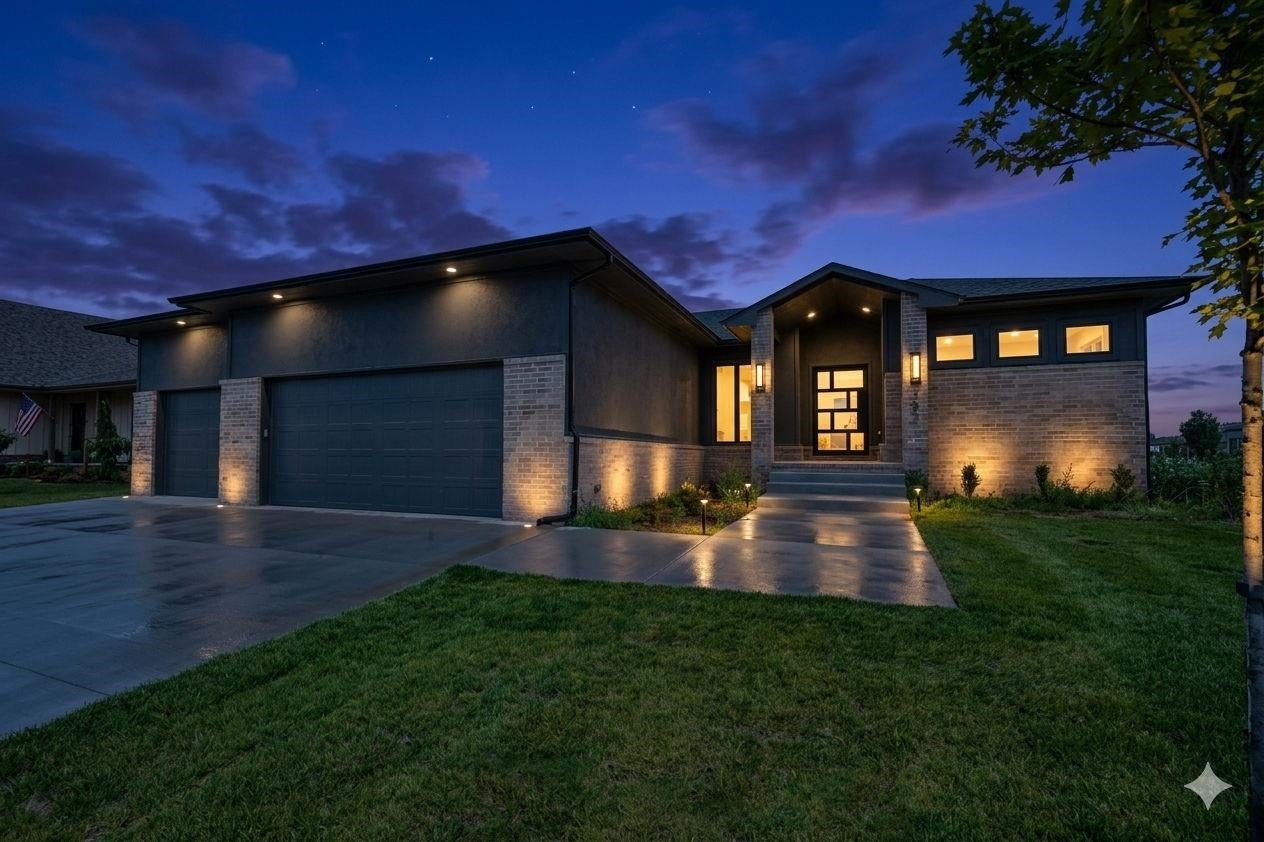 2591 N Doris Court — photo
