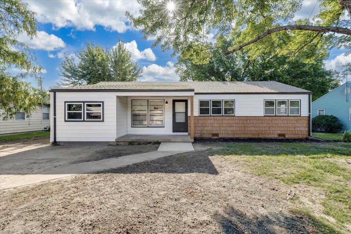 3426 S Osage — photo