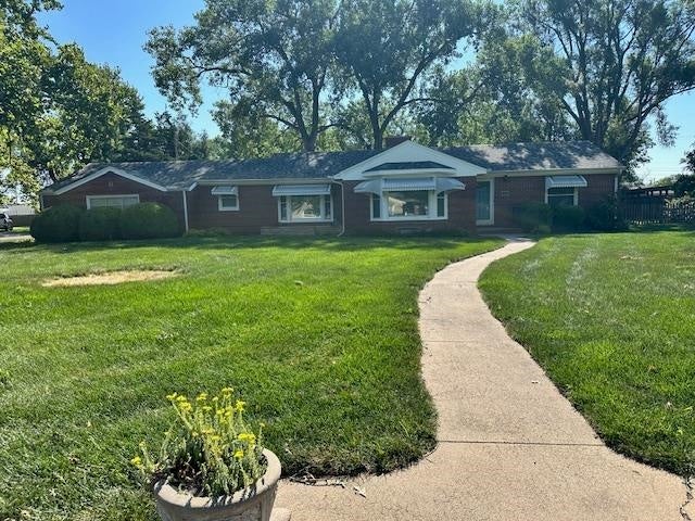 1200 Parkwood Lane — photo