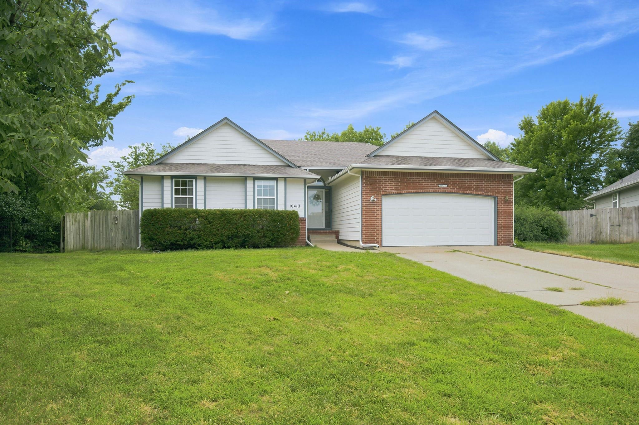 10413 W University Ct — photo