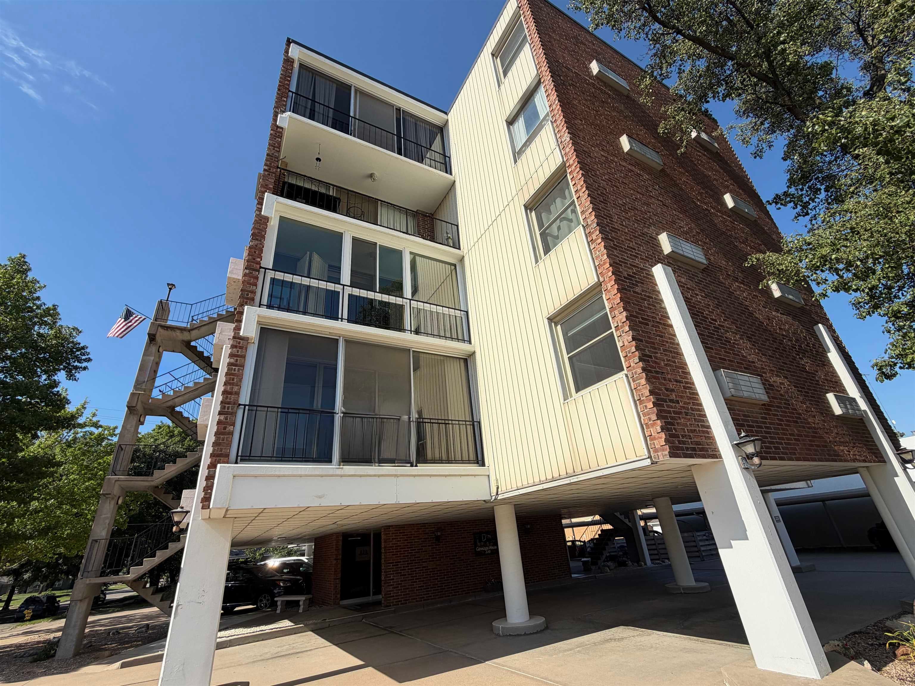 330 W Central Ave 3C — photo