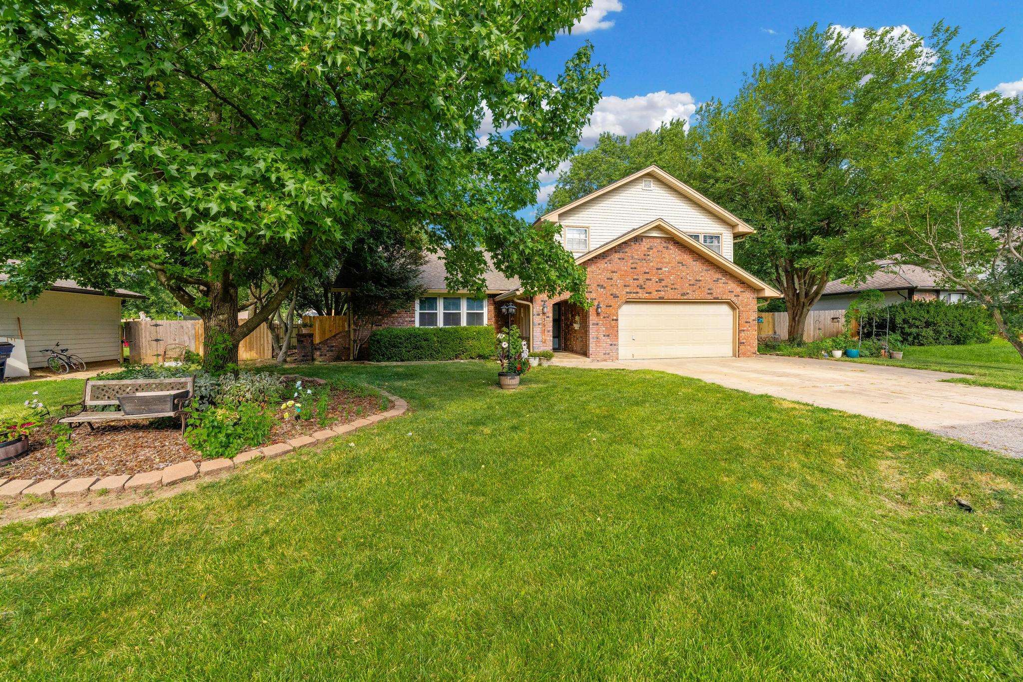 351 S Shefford — photo