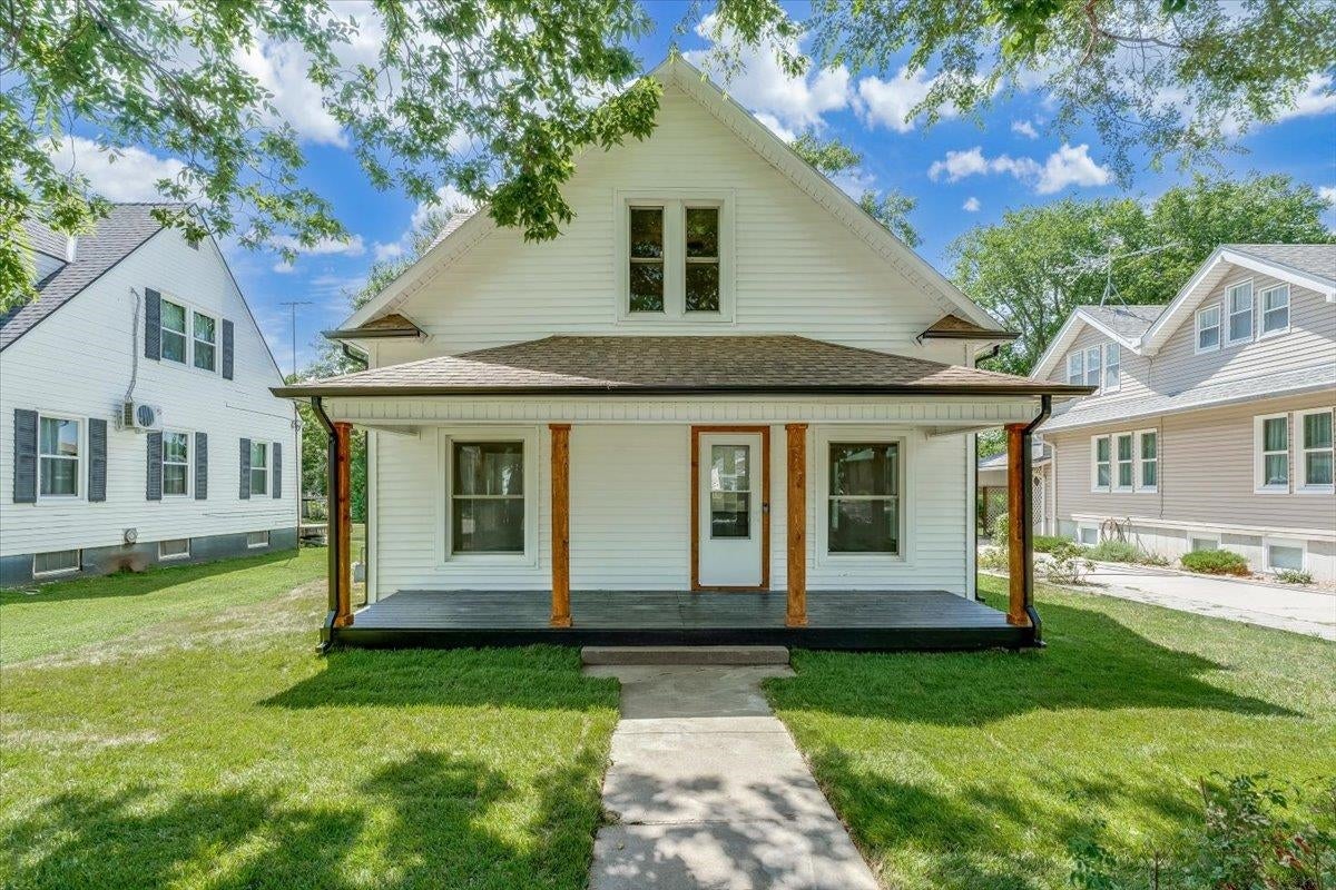 215 N Sturges St — photo
