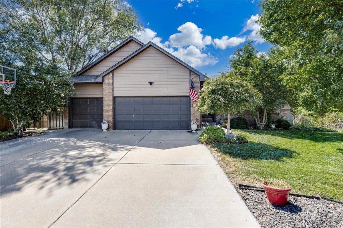1309 S Summit Cir — photo