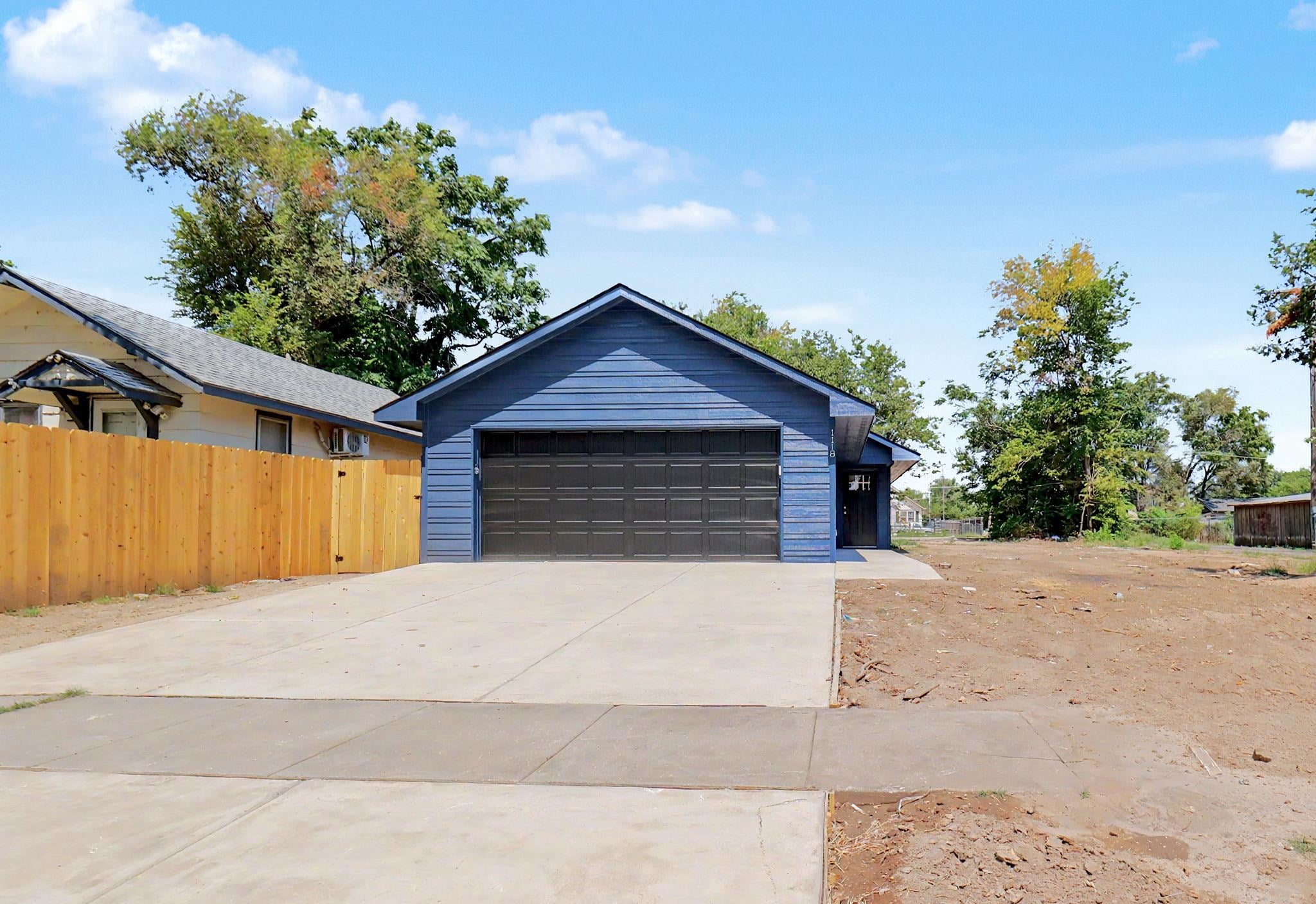 1118 W Munnell — photo