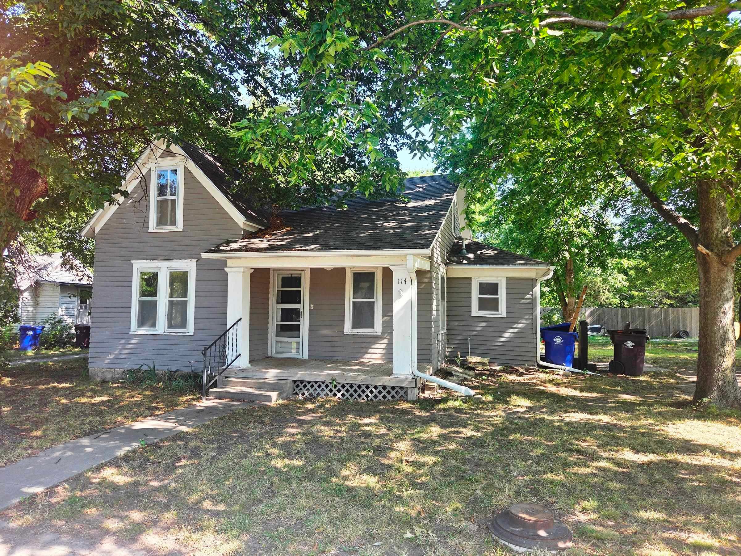 114 W Durst St — photo