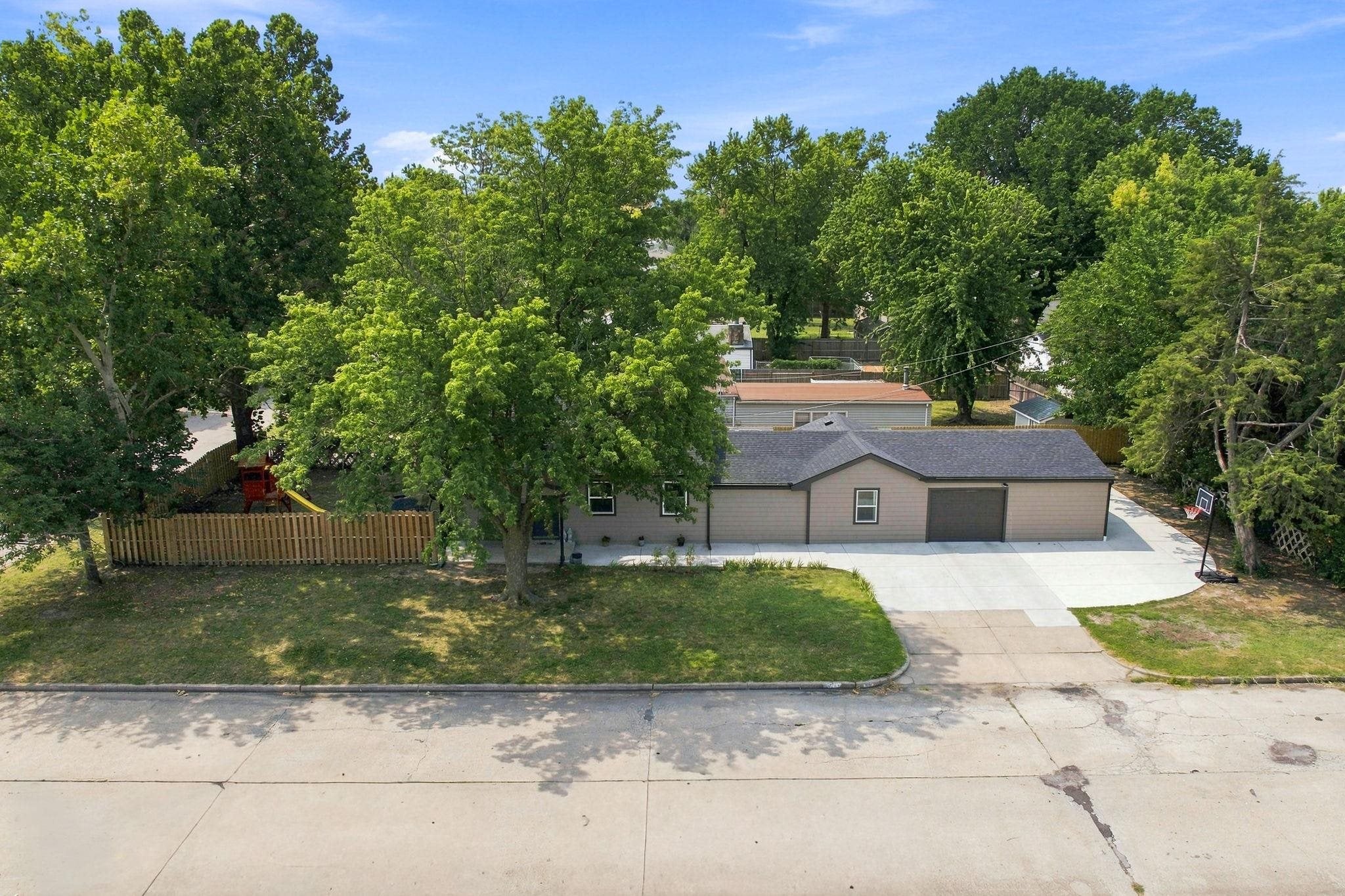 1601 W Regal — photo