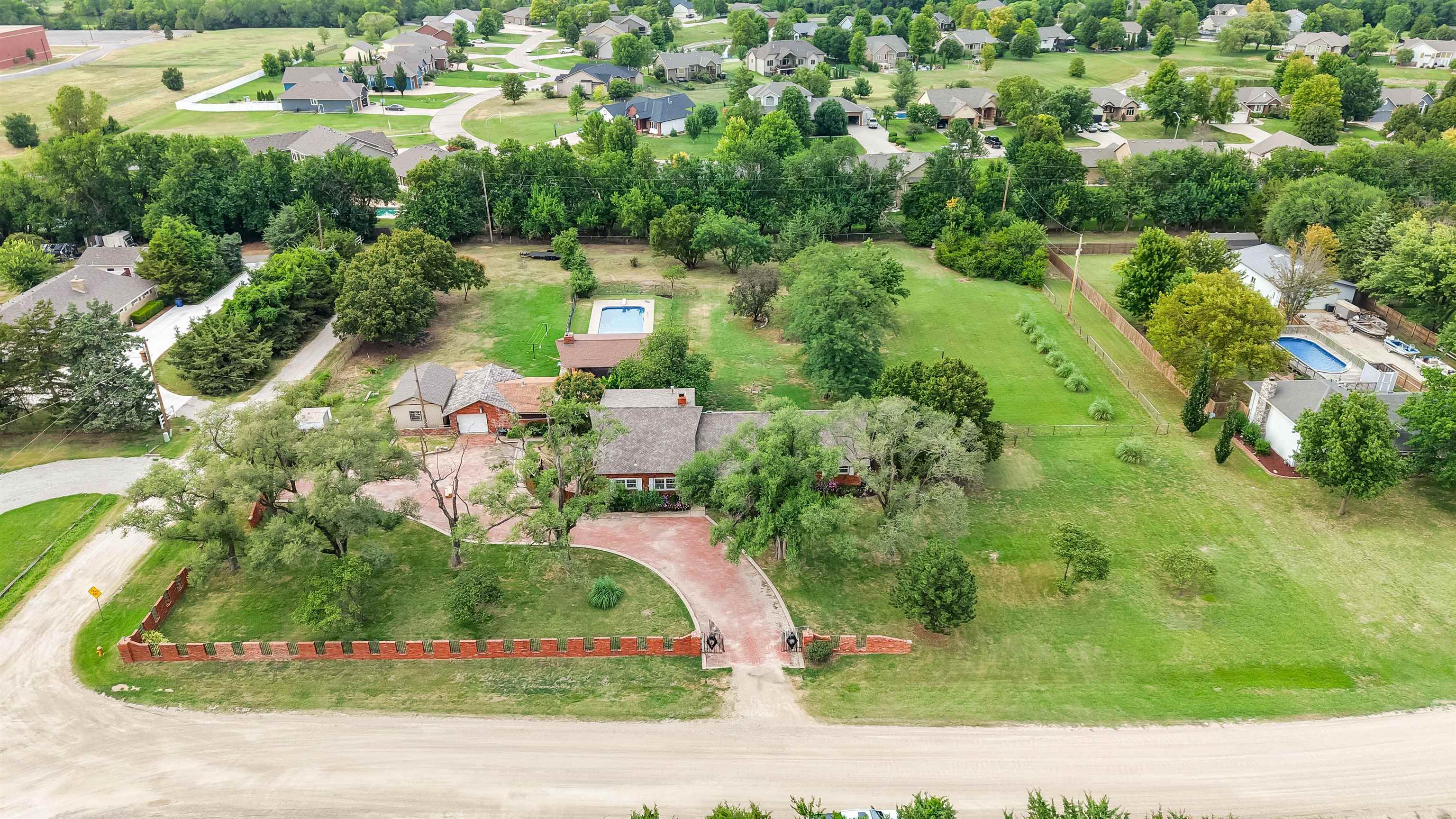 1230 S Reece, Goddard, KS 67052 — photo 2