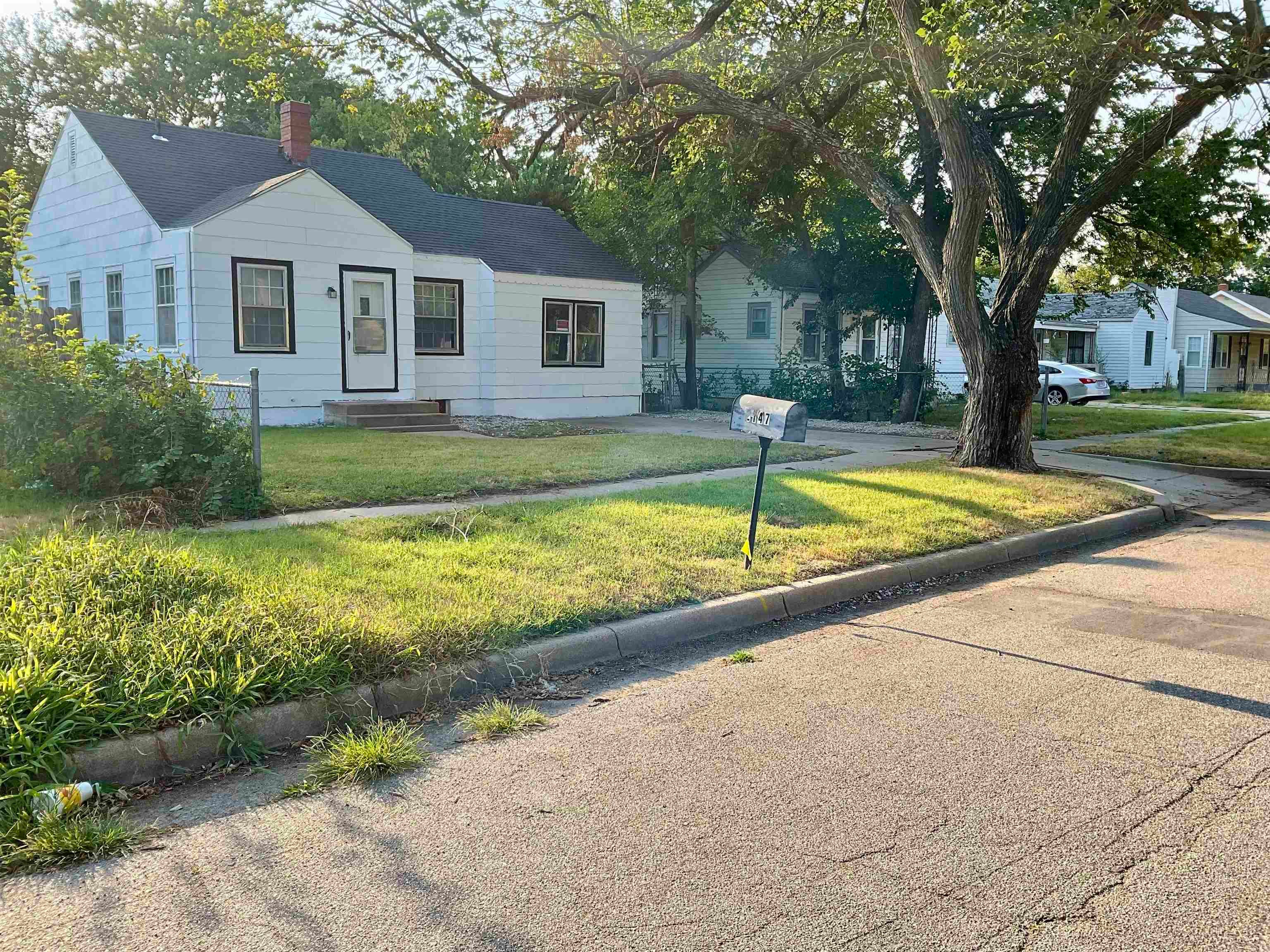 2147 S Laura — photo