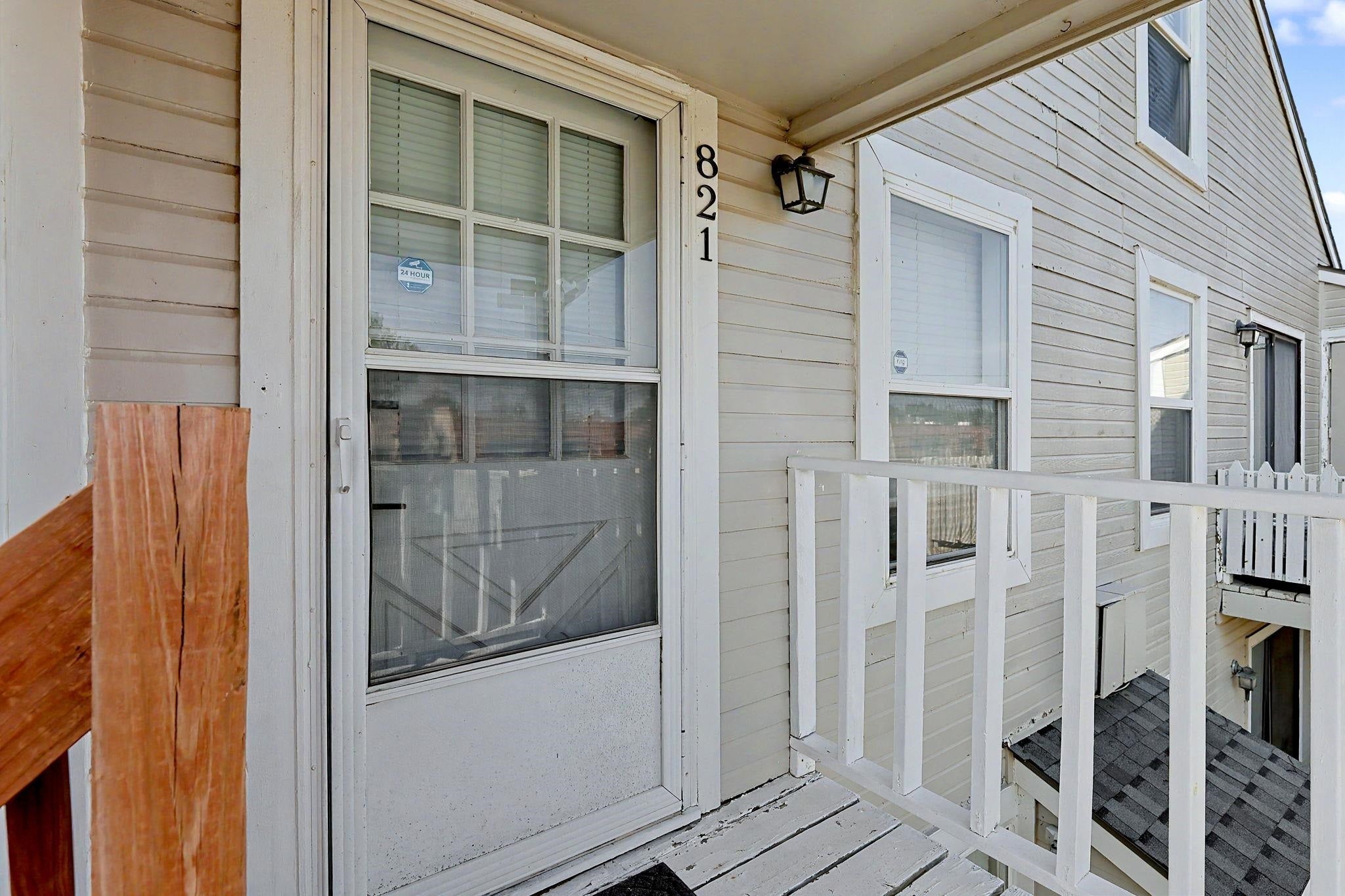 1717 S Cypress St #821 — photo