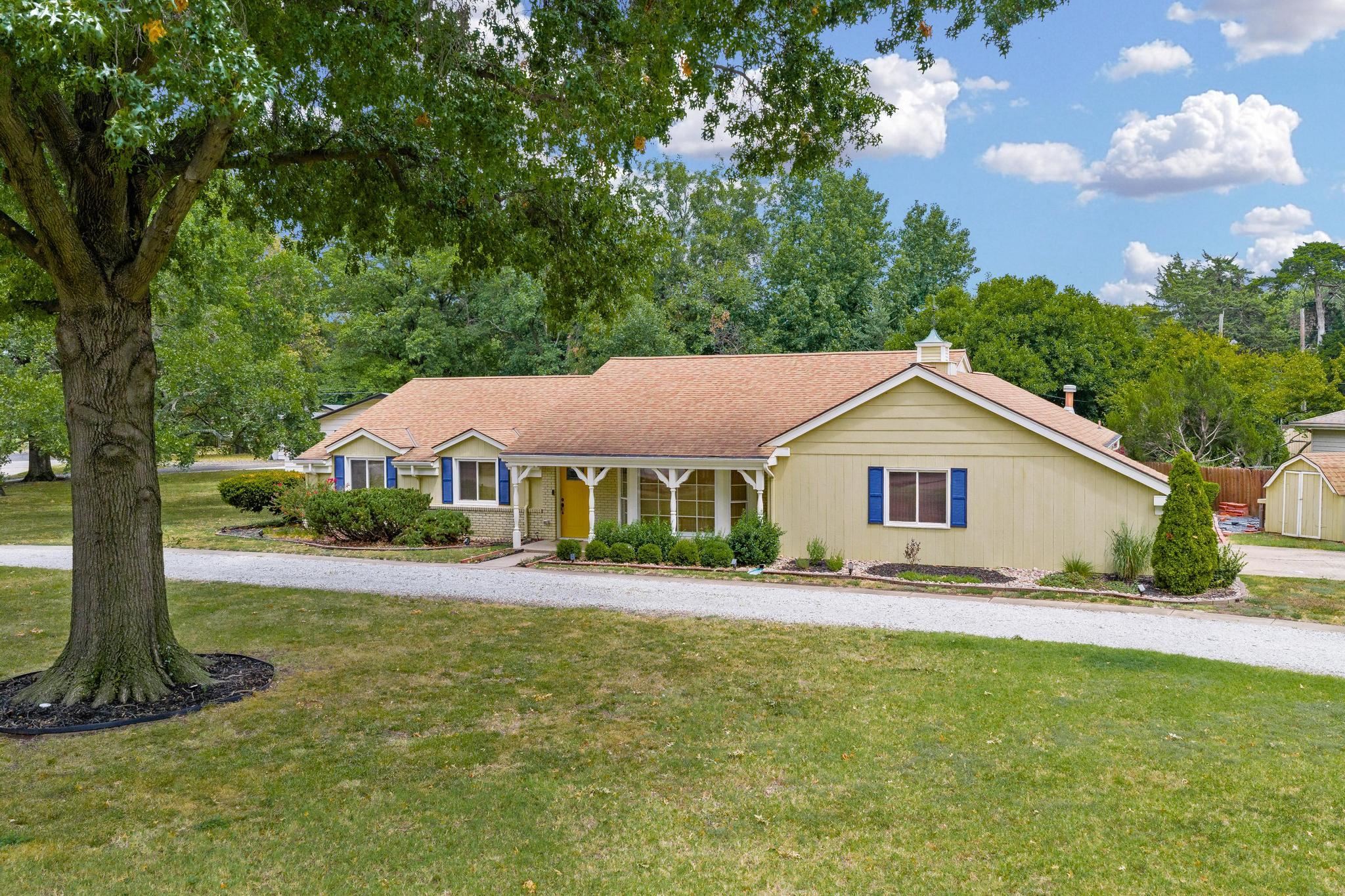 21 Fleetwood Dr — photo