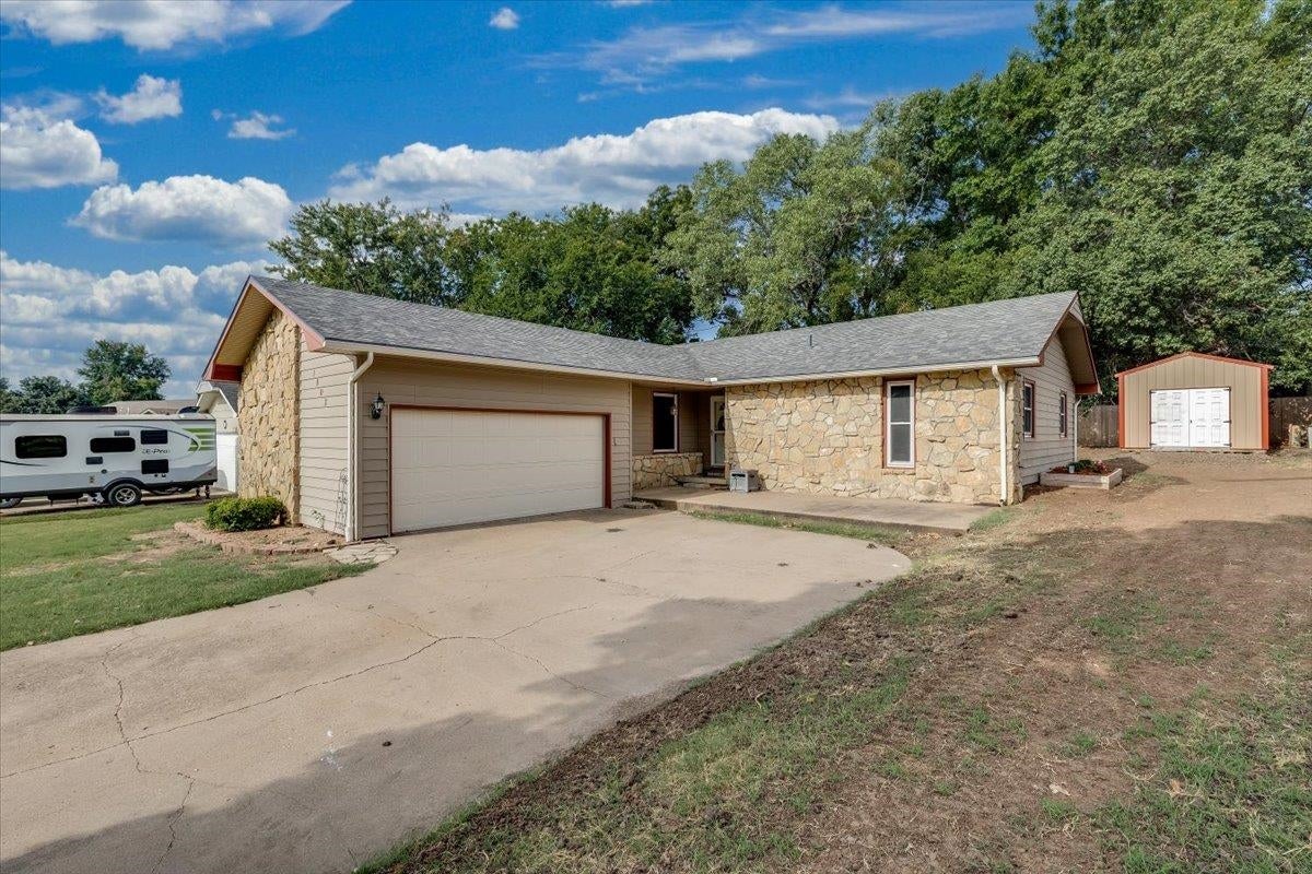 1003 Highland Dr — photo