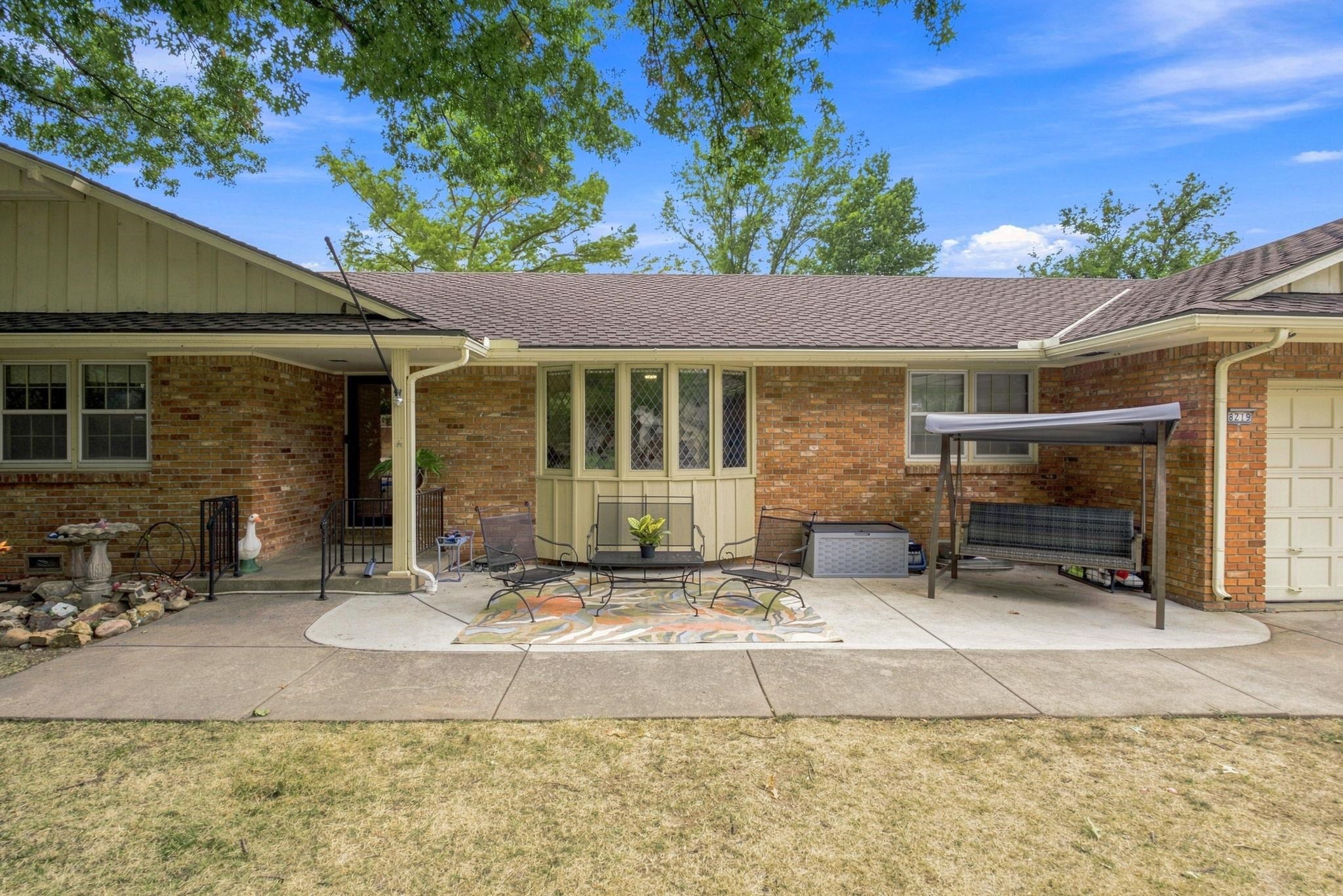 8219 E Limerick — photo