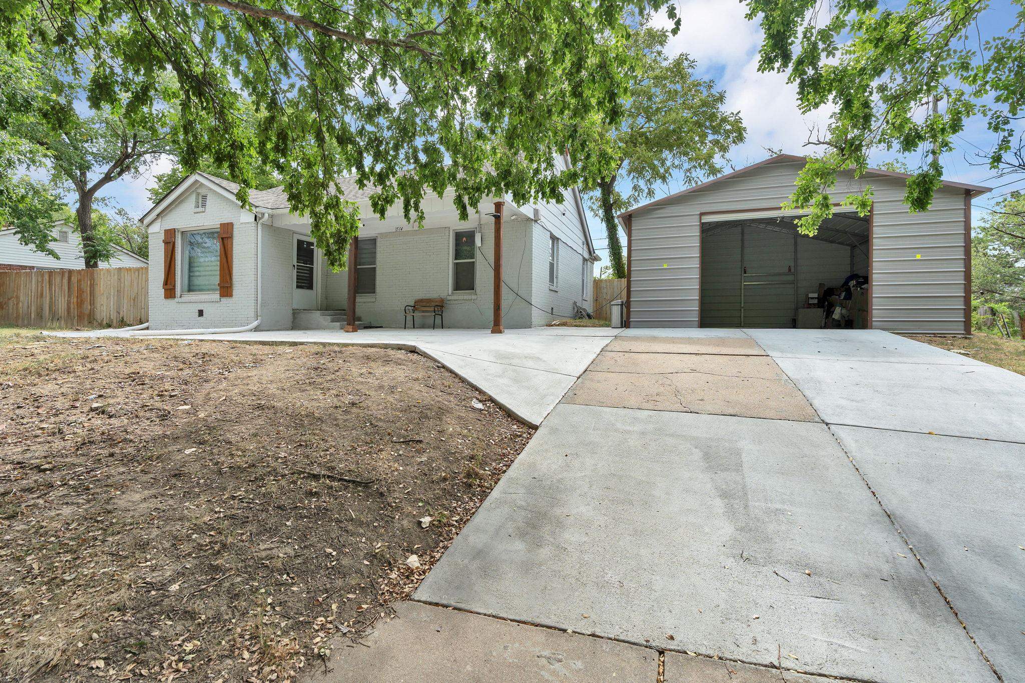1514 Matlock Dr — photo