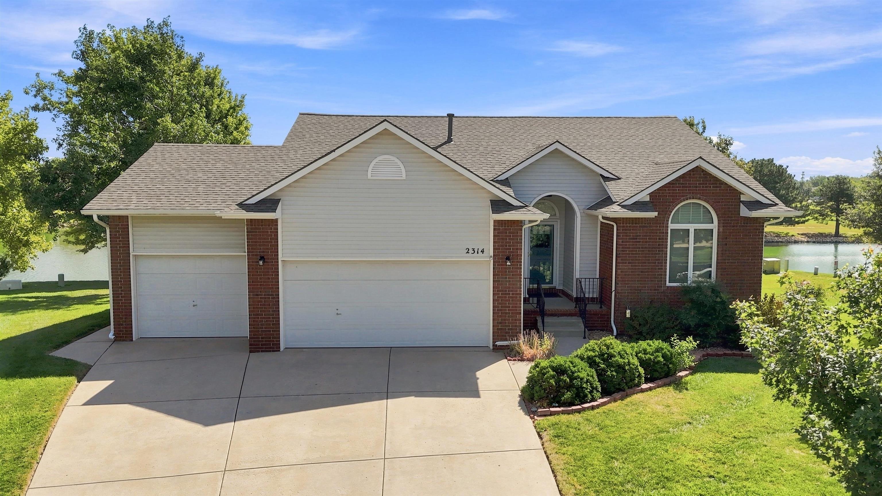 2314 N Parkridge Ct — photo