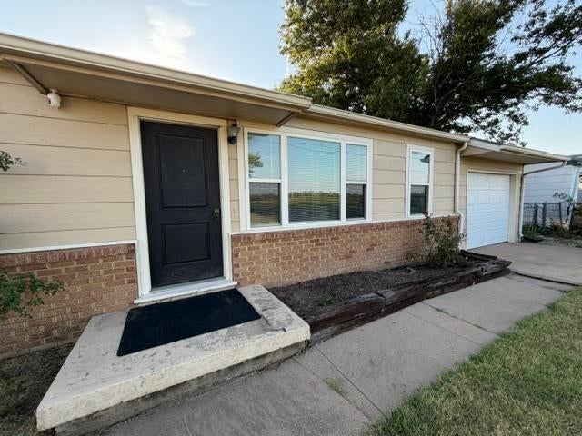 1229 N Spencer Rd — photo