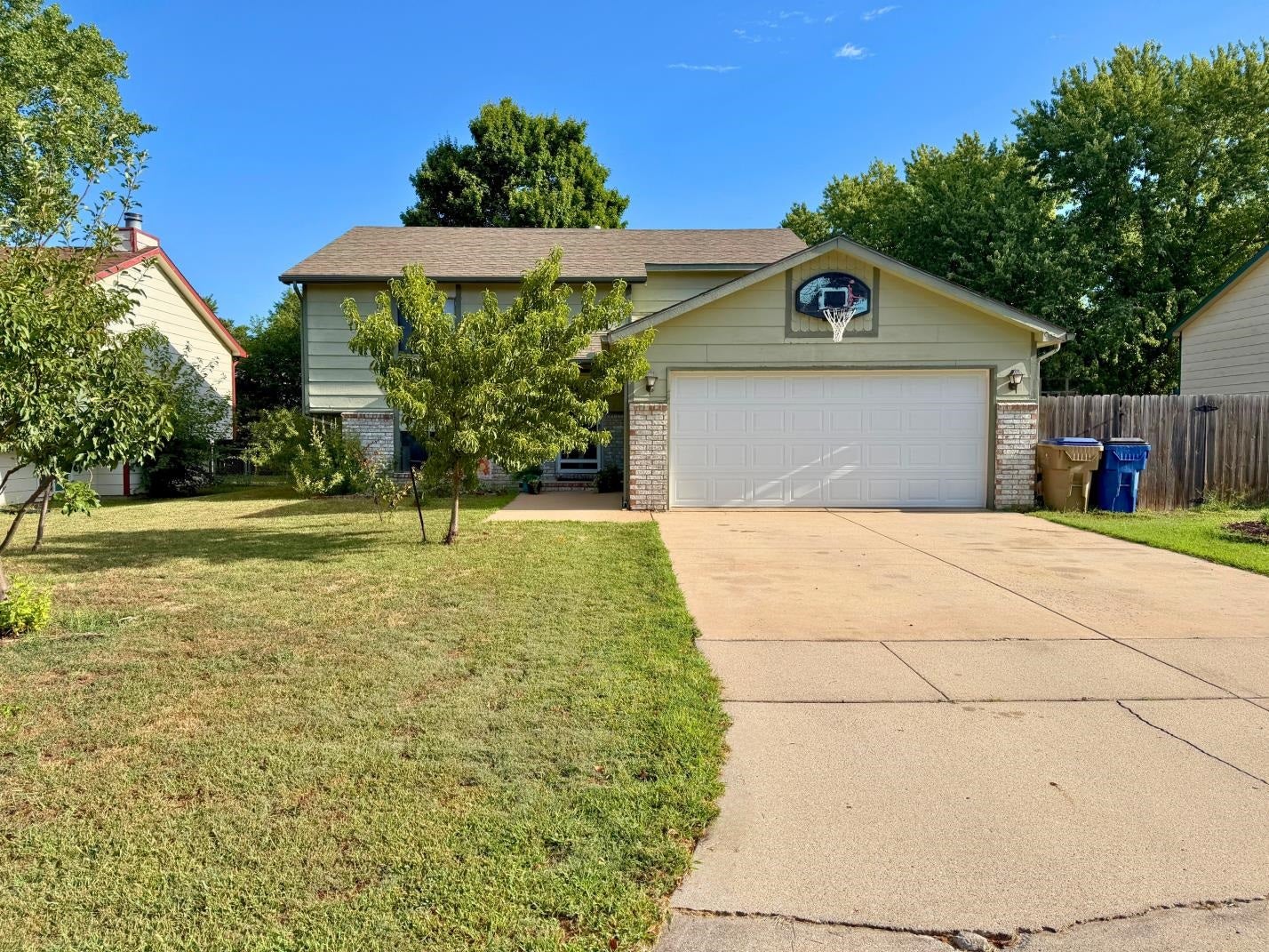 336 W Tomahawk — photo