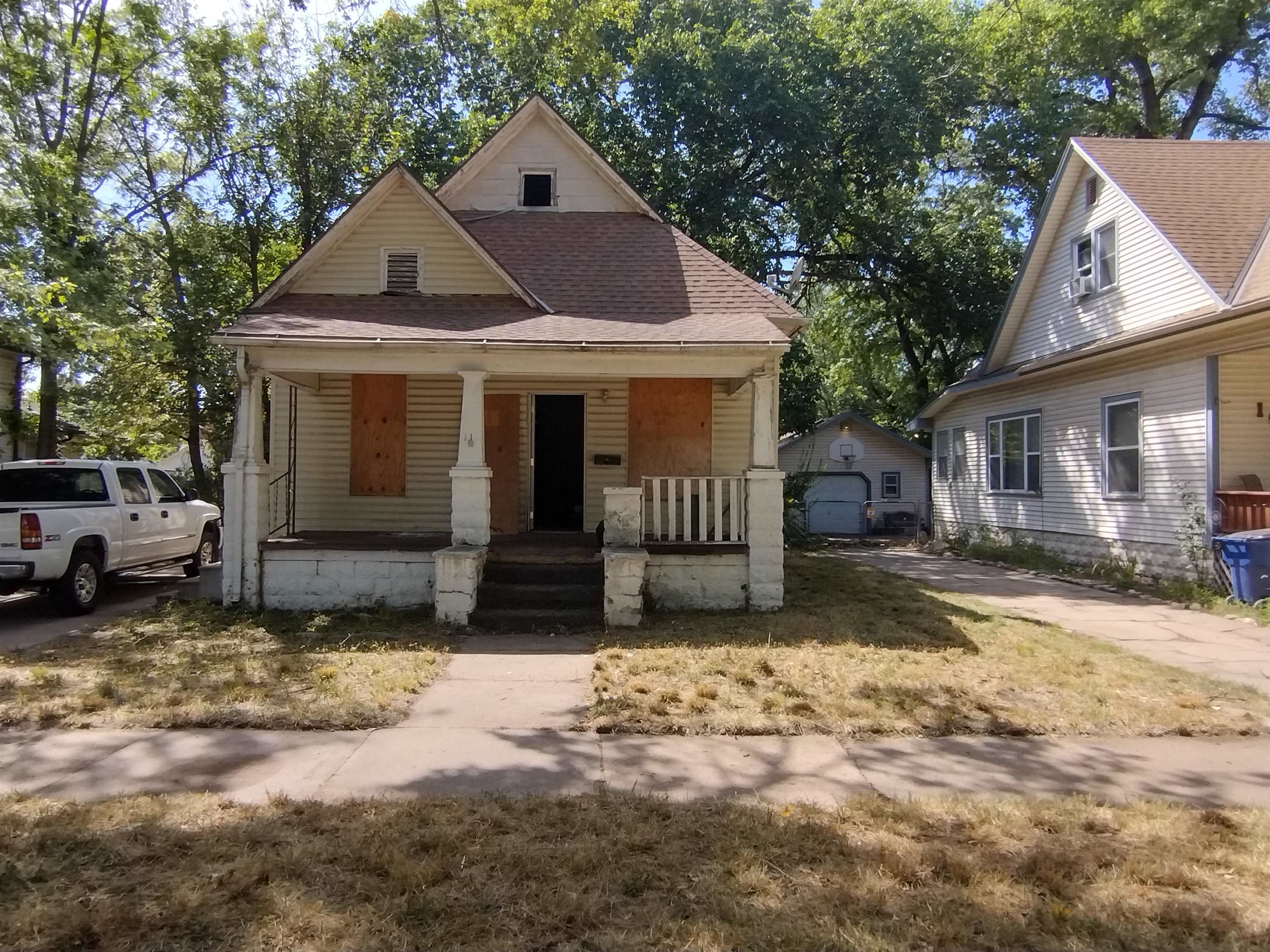 1413 S Ellis — photo