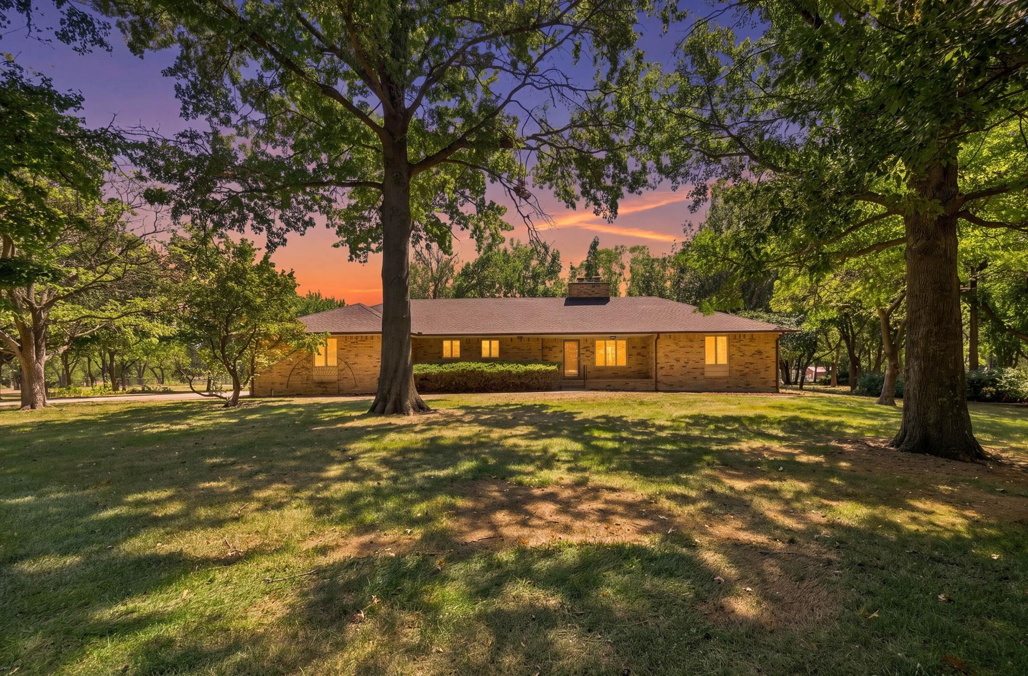 12401 W Eberly Ct. — photo