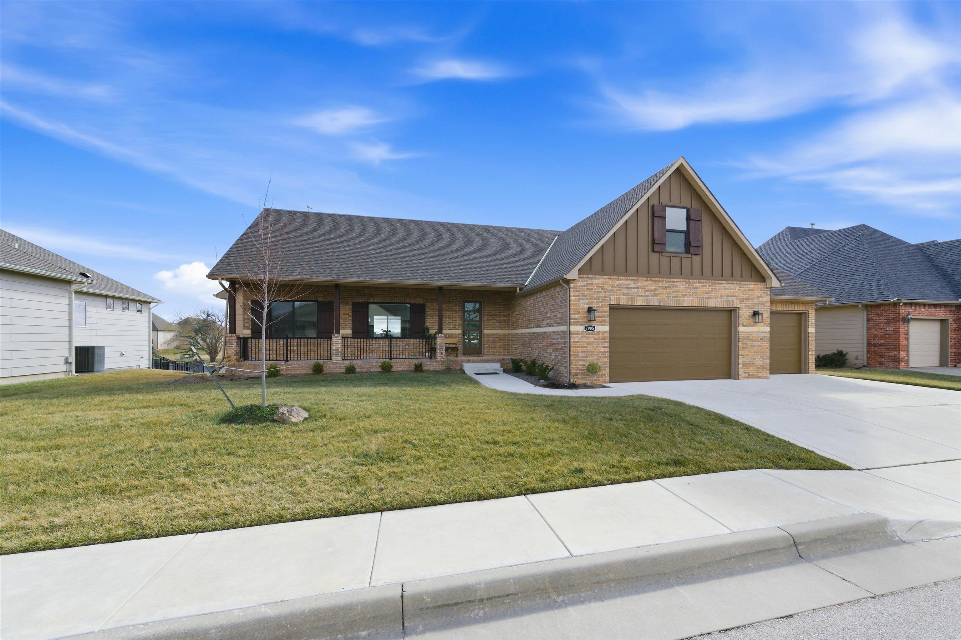 7905 E Turquoise — photo