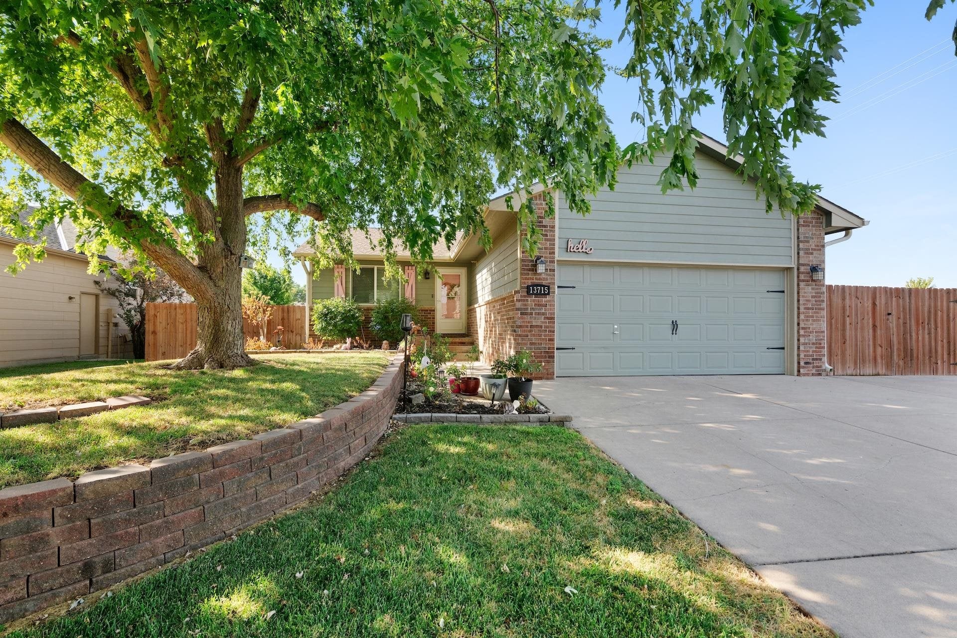 13715 W Autumn Ridge St — photo