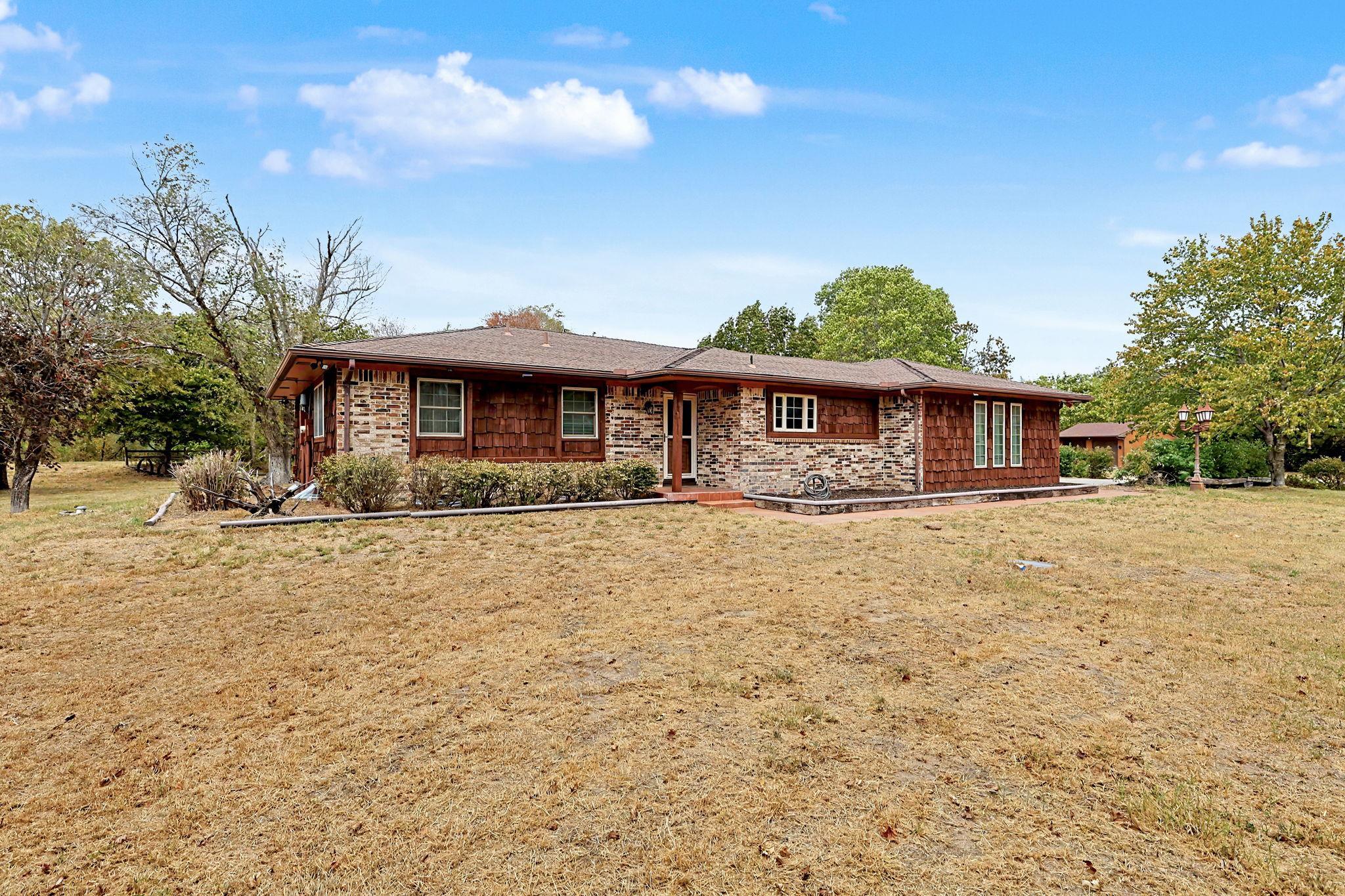 3422 E 103rd Ct, Mulvane, KS 67110 — photo 2