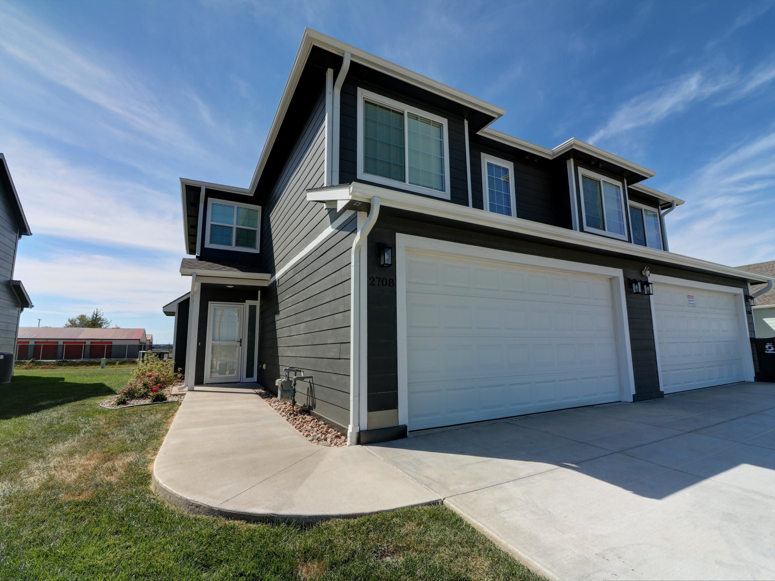 2708 Tim Rogers Ln — photo