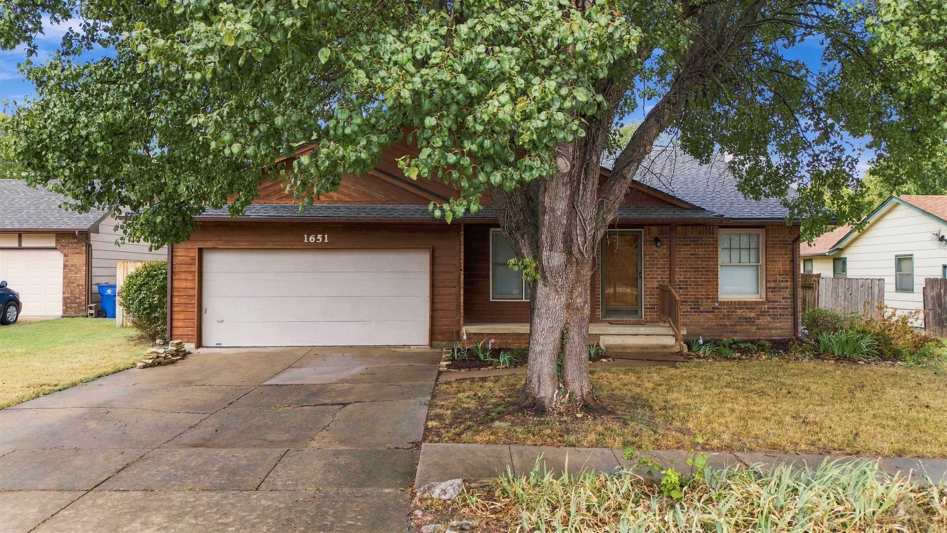 1651 S Willow Oak — photo