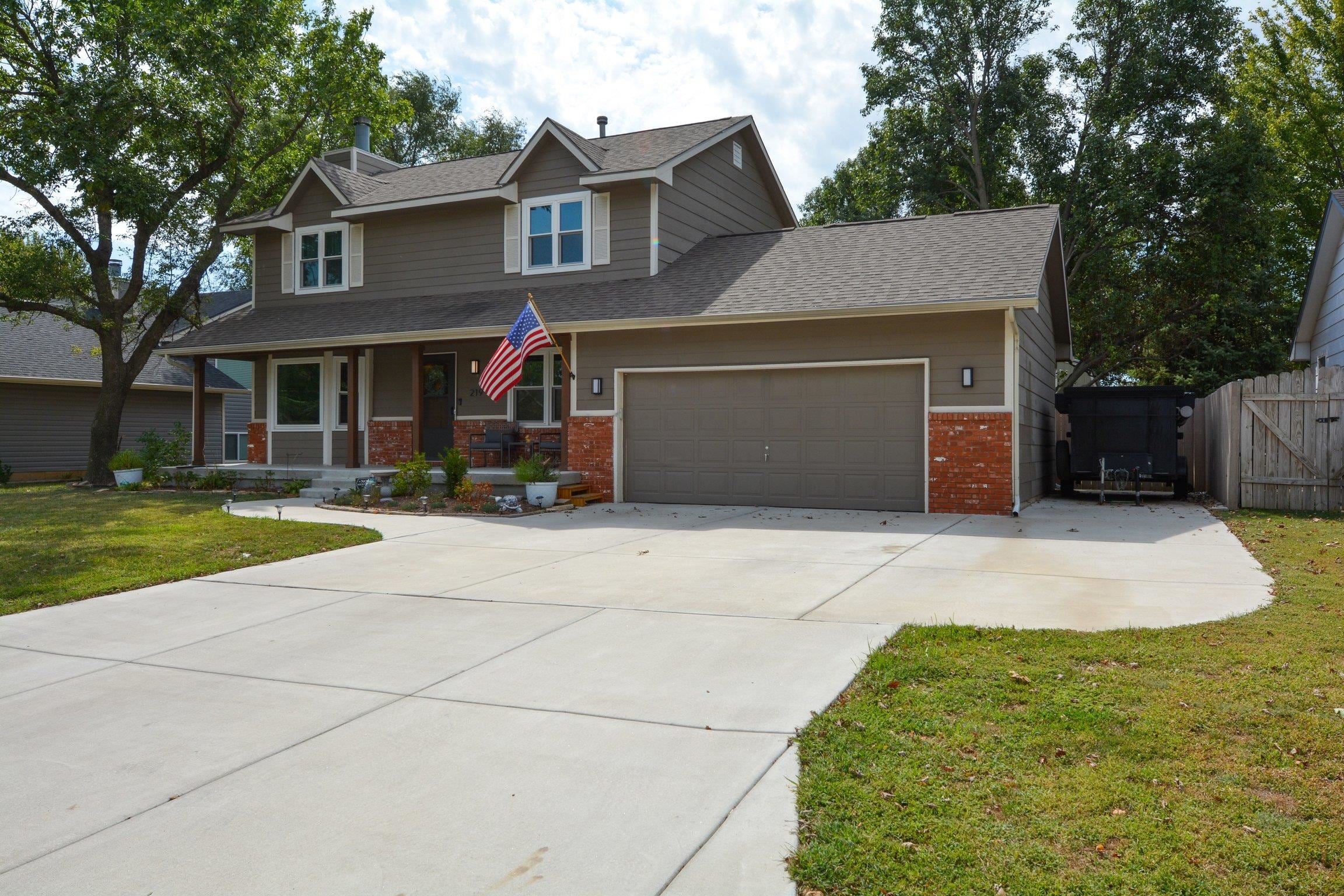 219 E Sandhill Rd. — photo