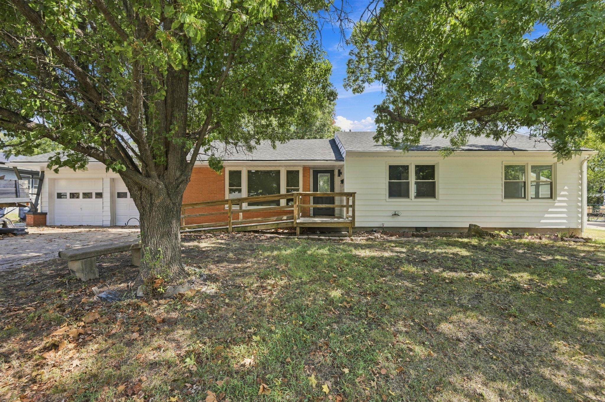 1126 Skelly St. — photo