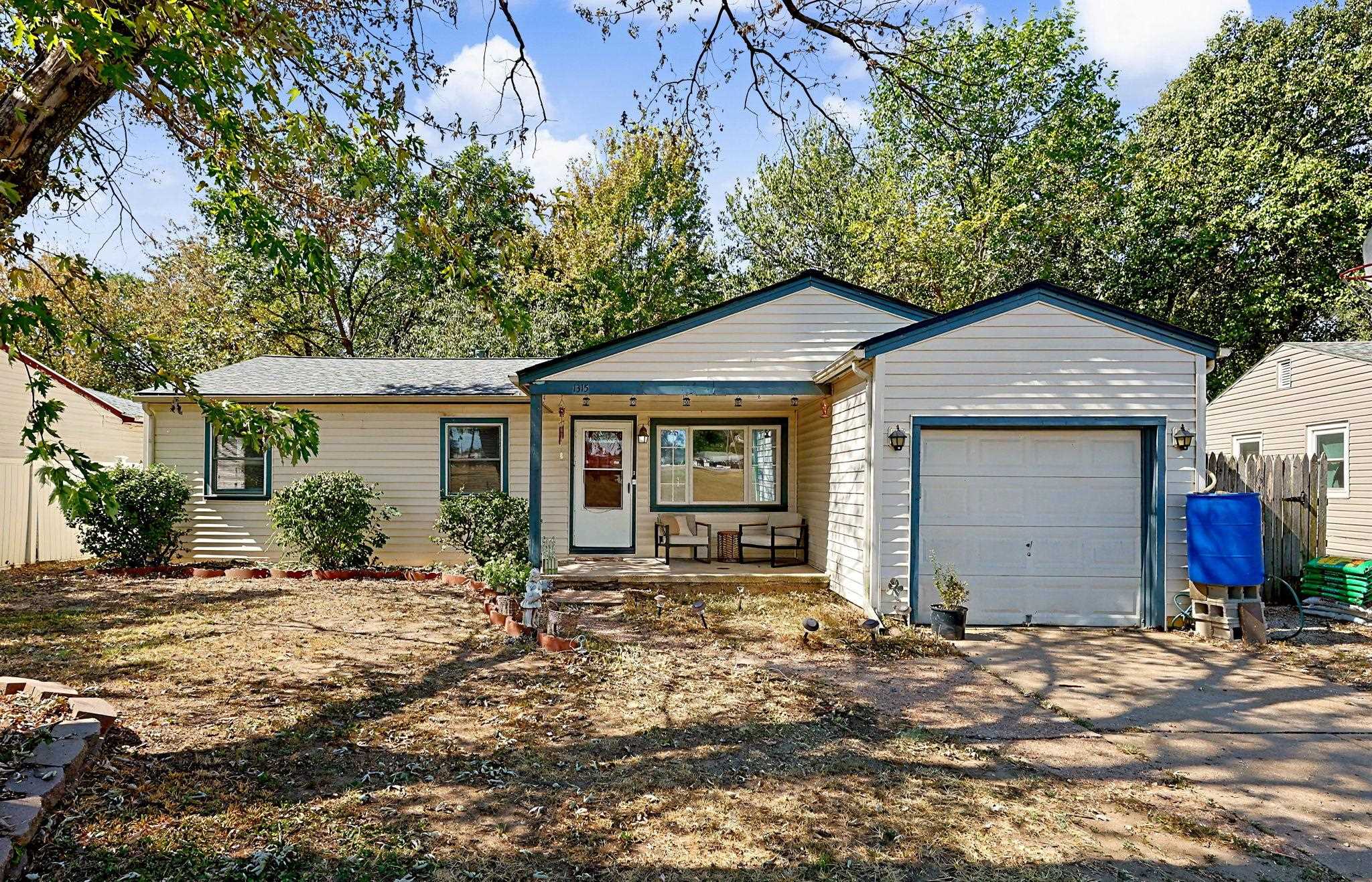 1315 E Ashford Drive — photo