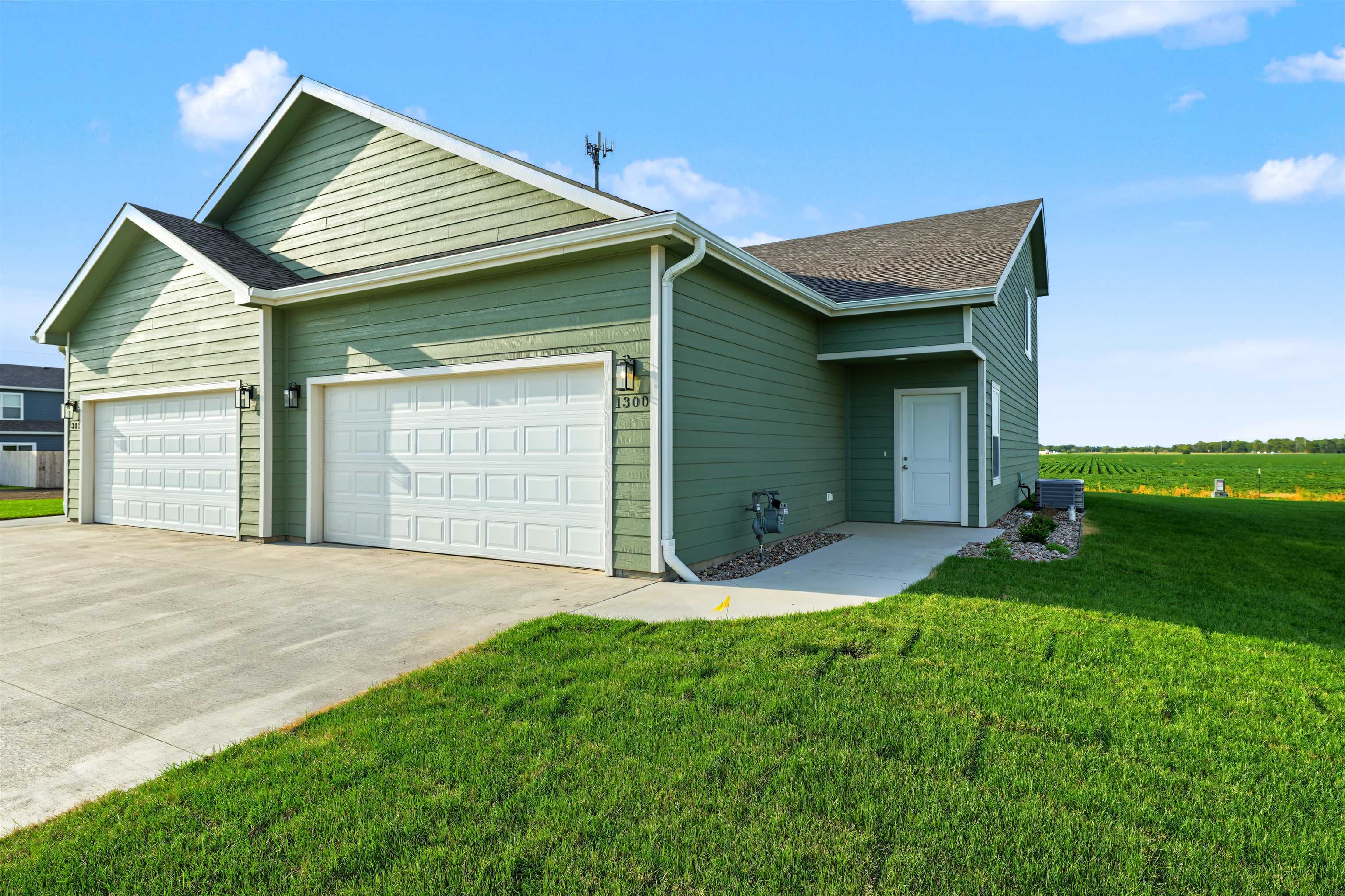 1300 Steve Hawley Ln. — photo