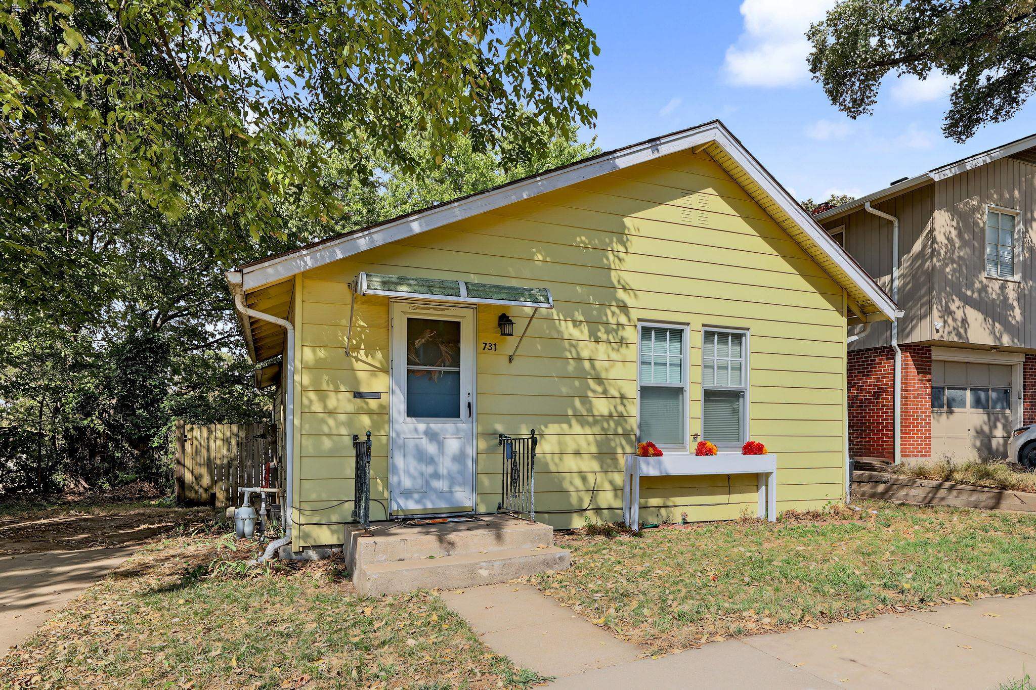 731 Cliff Drive — photo