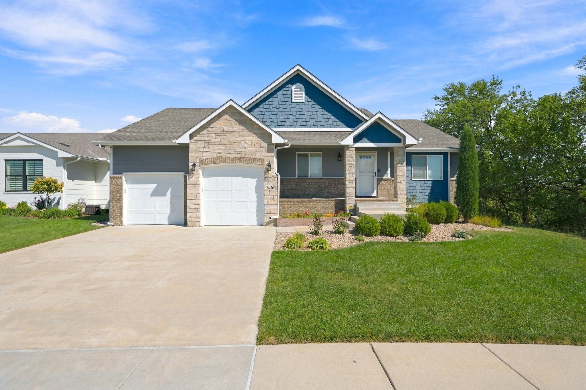 5262 N Rock Springs St. — photo