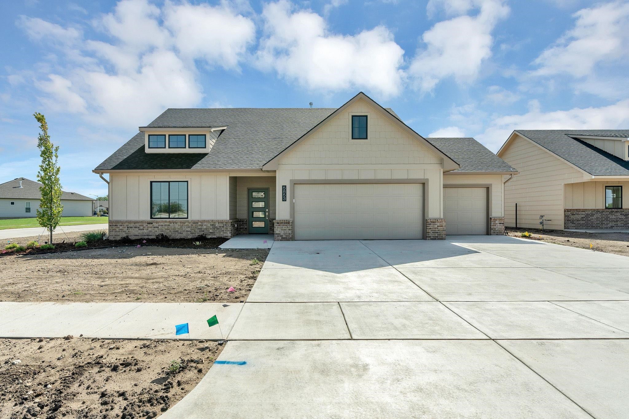 5853 Central Park Court — photo