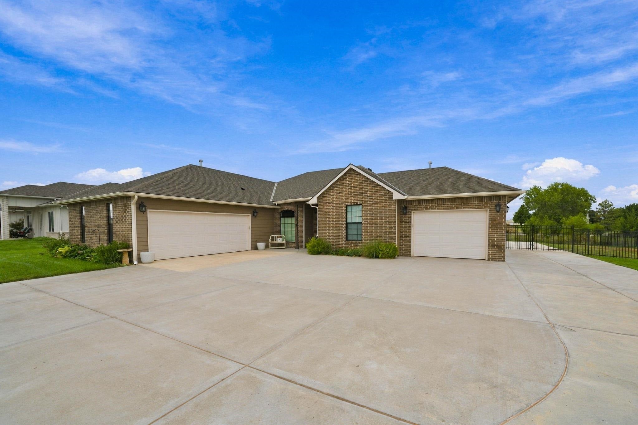 1509 E Elk Ridge — photo