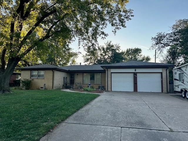 1739 N Edwards — photo