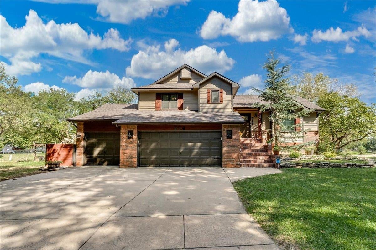 314 S Circle Lake Cir — photo