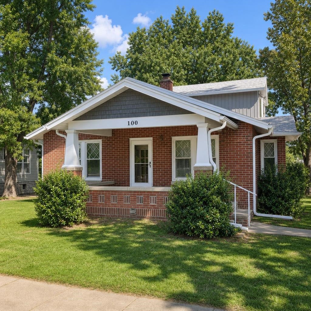 100 N C — photo