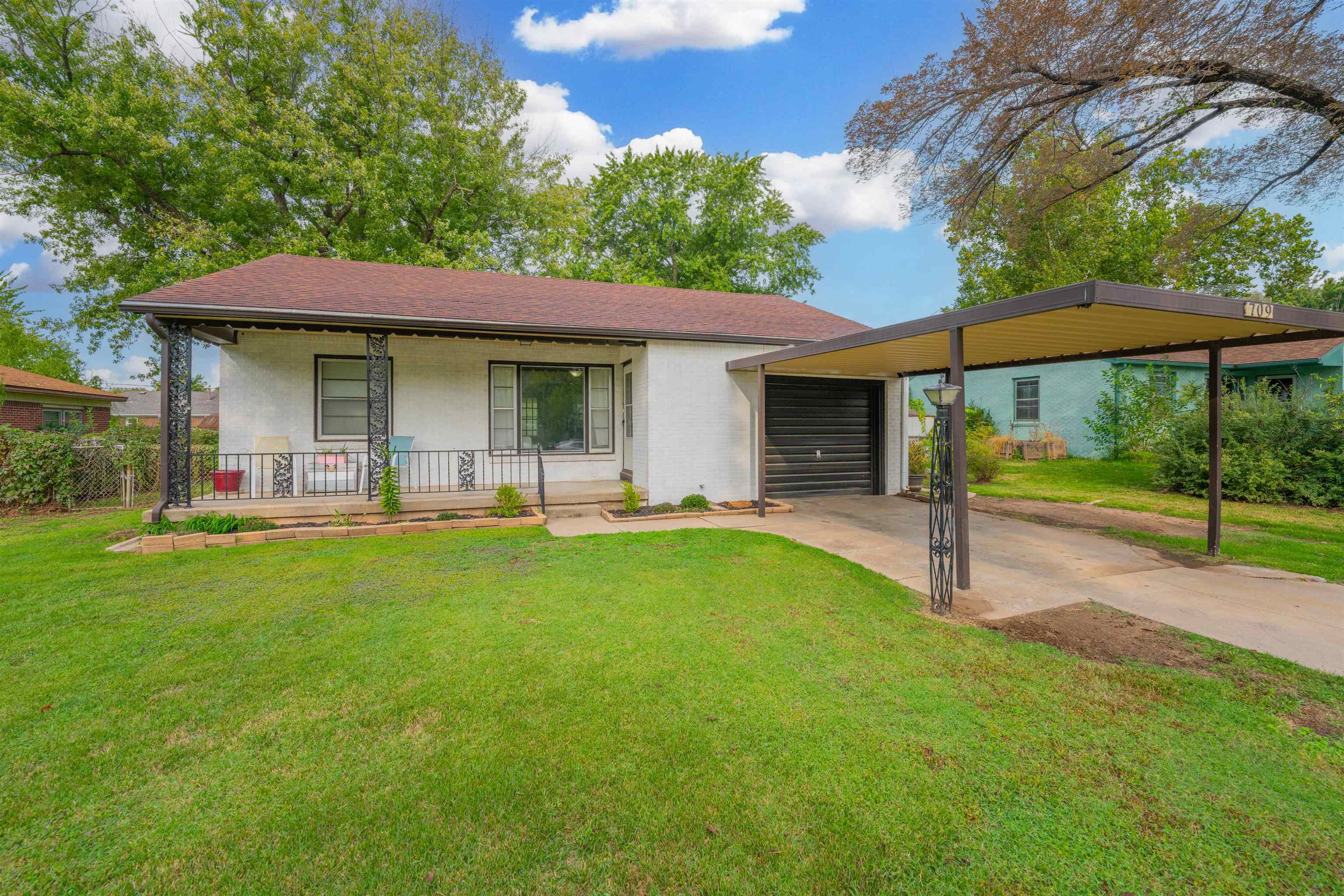 709 Farrel — photo