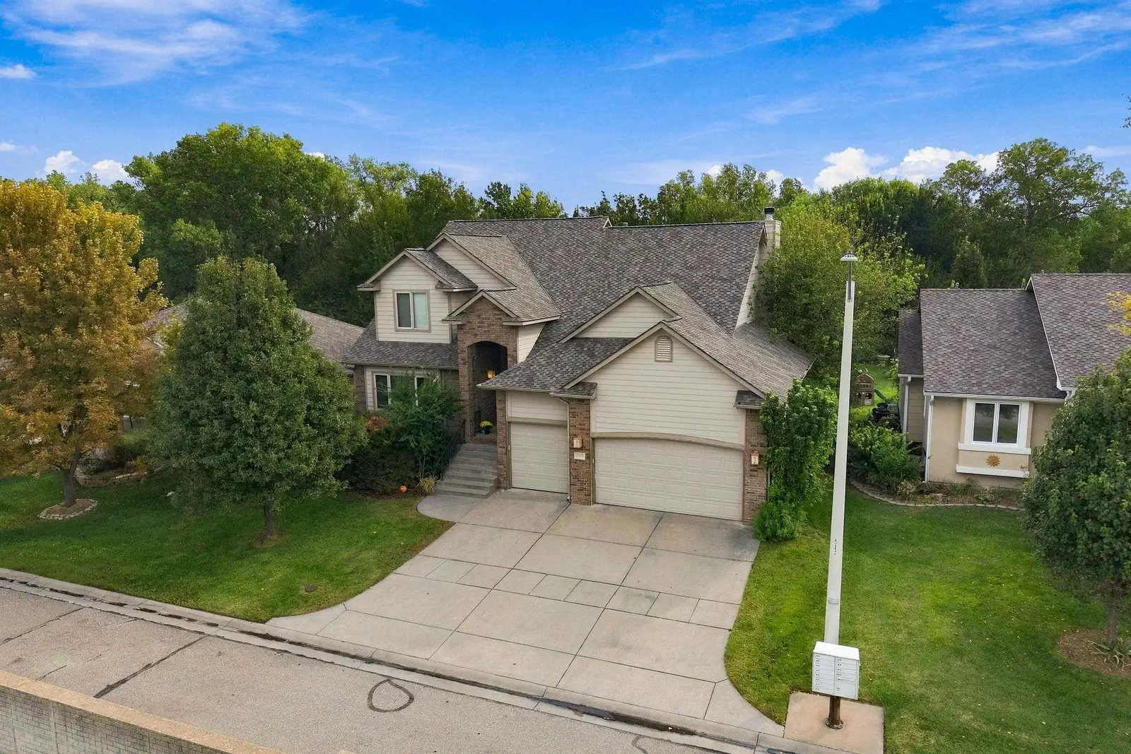 Garden Rigdes 6915 W Garden Ridge Ct, Wichita, KS 67205 | Realty.com