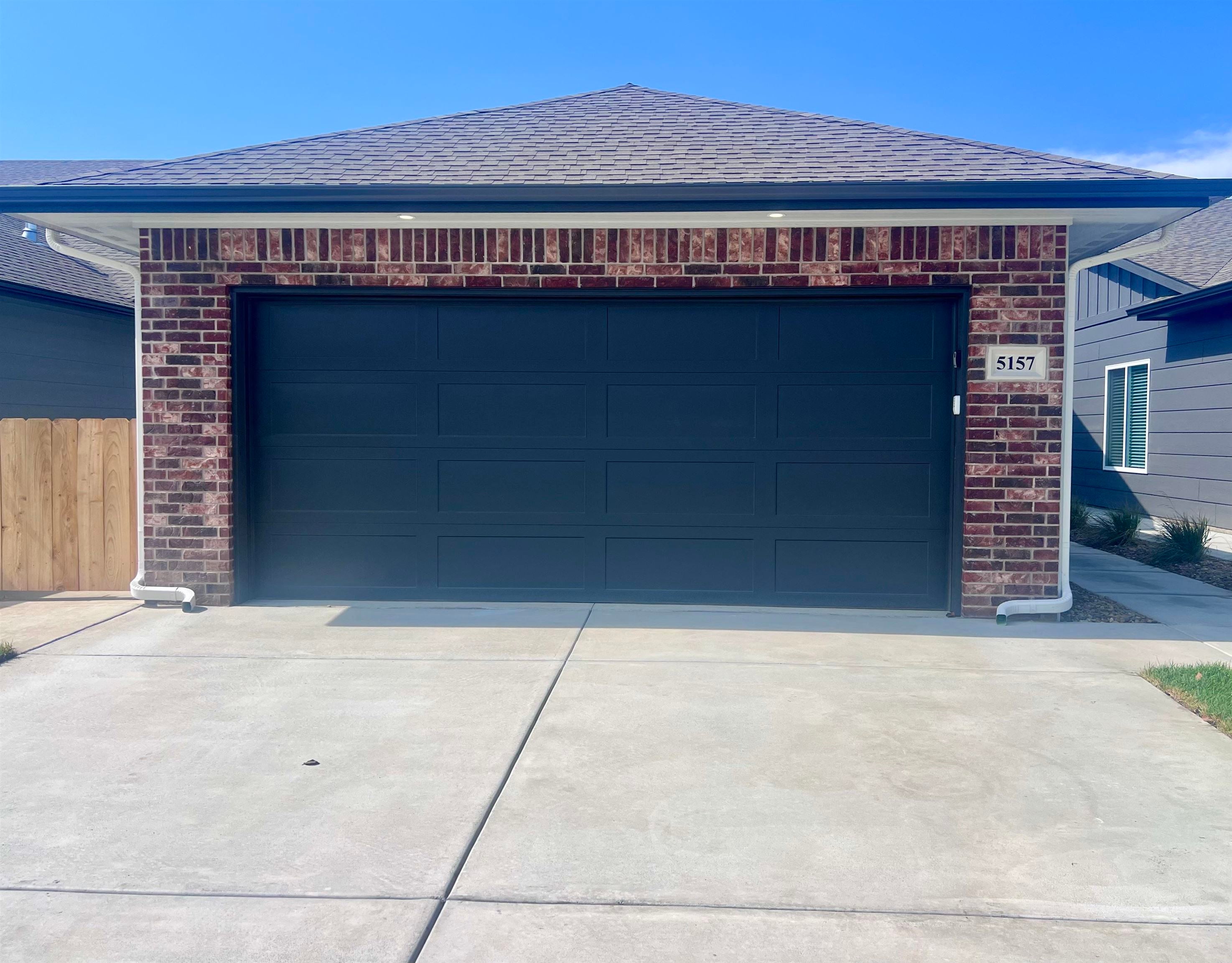 5157 N Sweetwater Road — photo