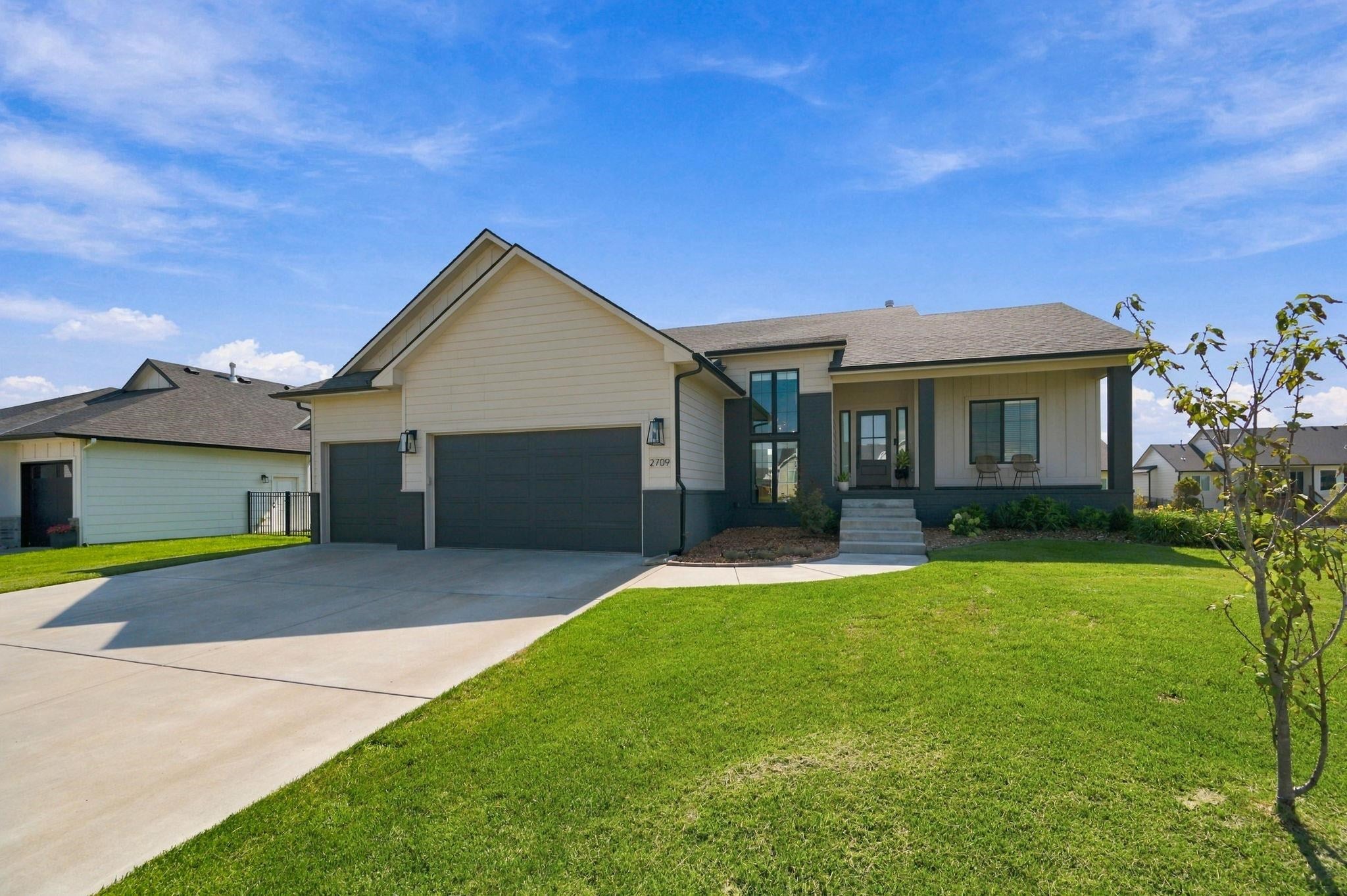 2709 N Eagle Ct. — photo