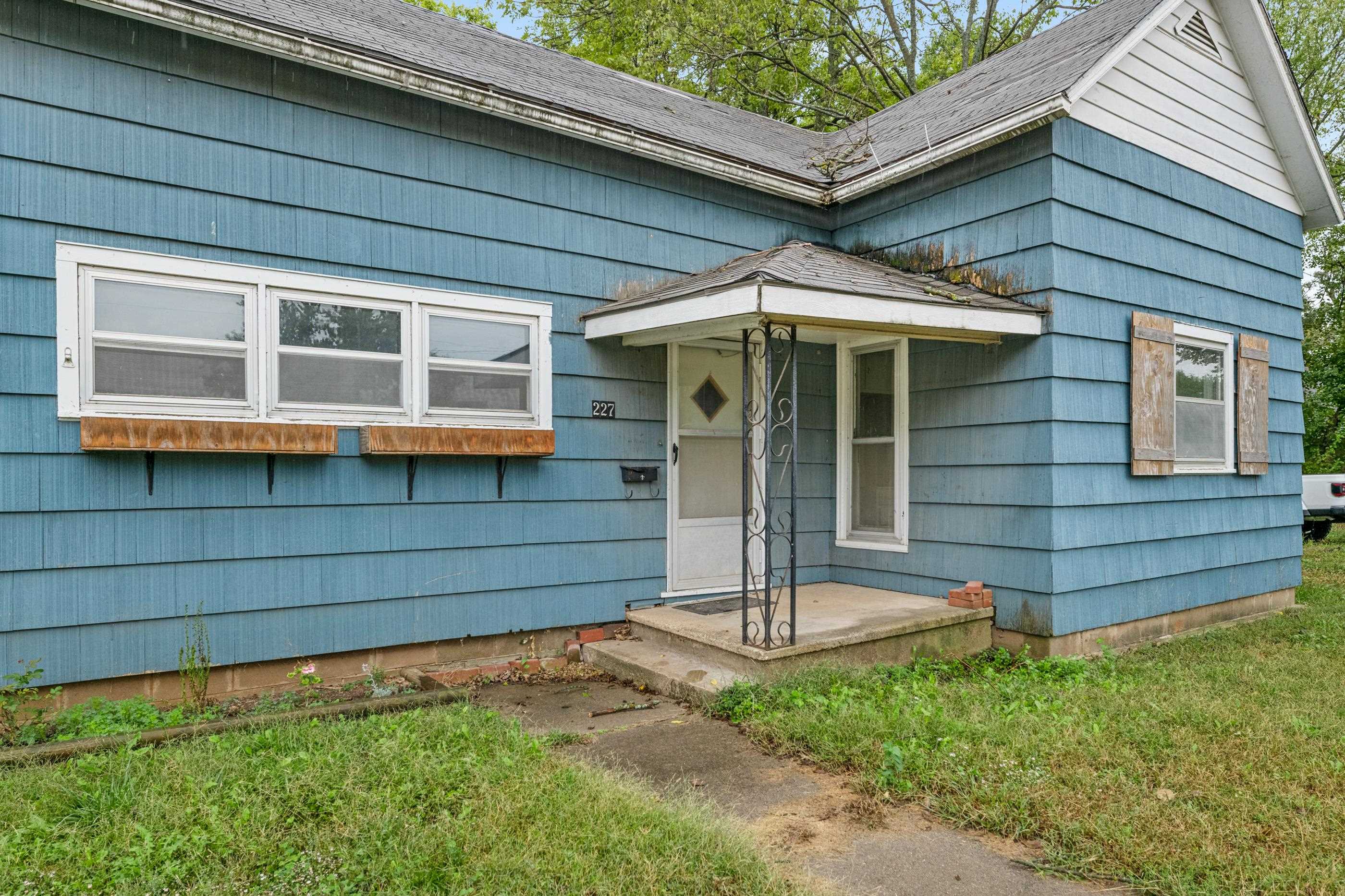 227 E Main St, Augusta, KS 67010 — photo 3